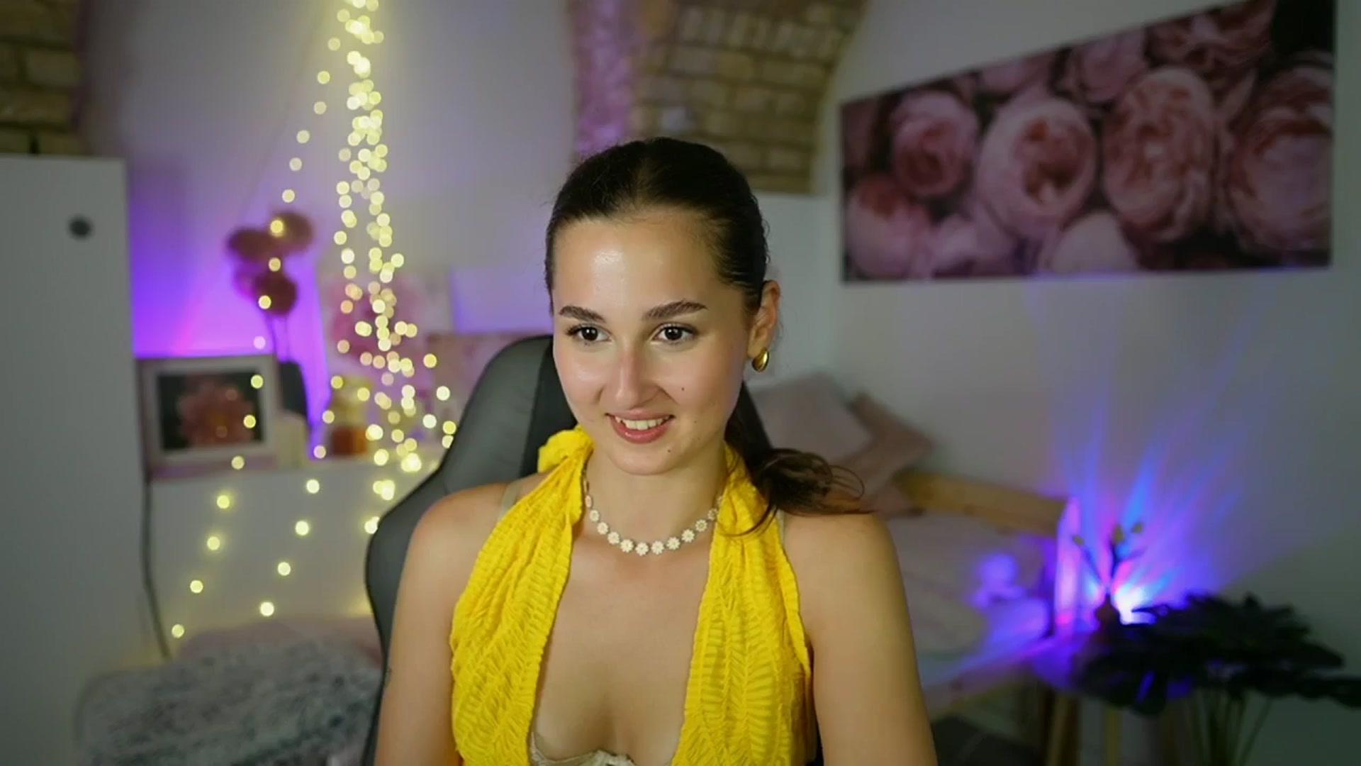 Gallery image thumbnail from Anita_Grey_'s myfreecams stream on, 08/27/2025, 23:27 image 20 of 20