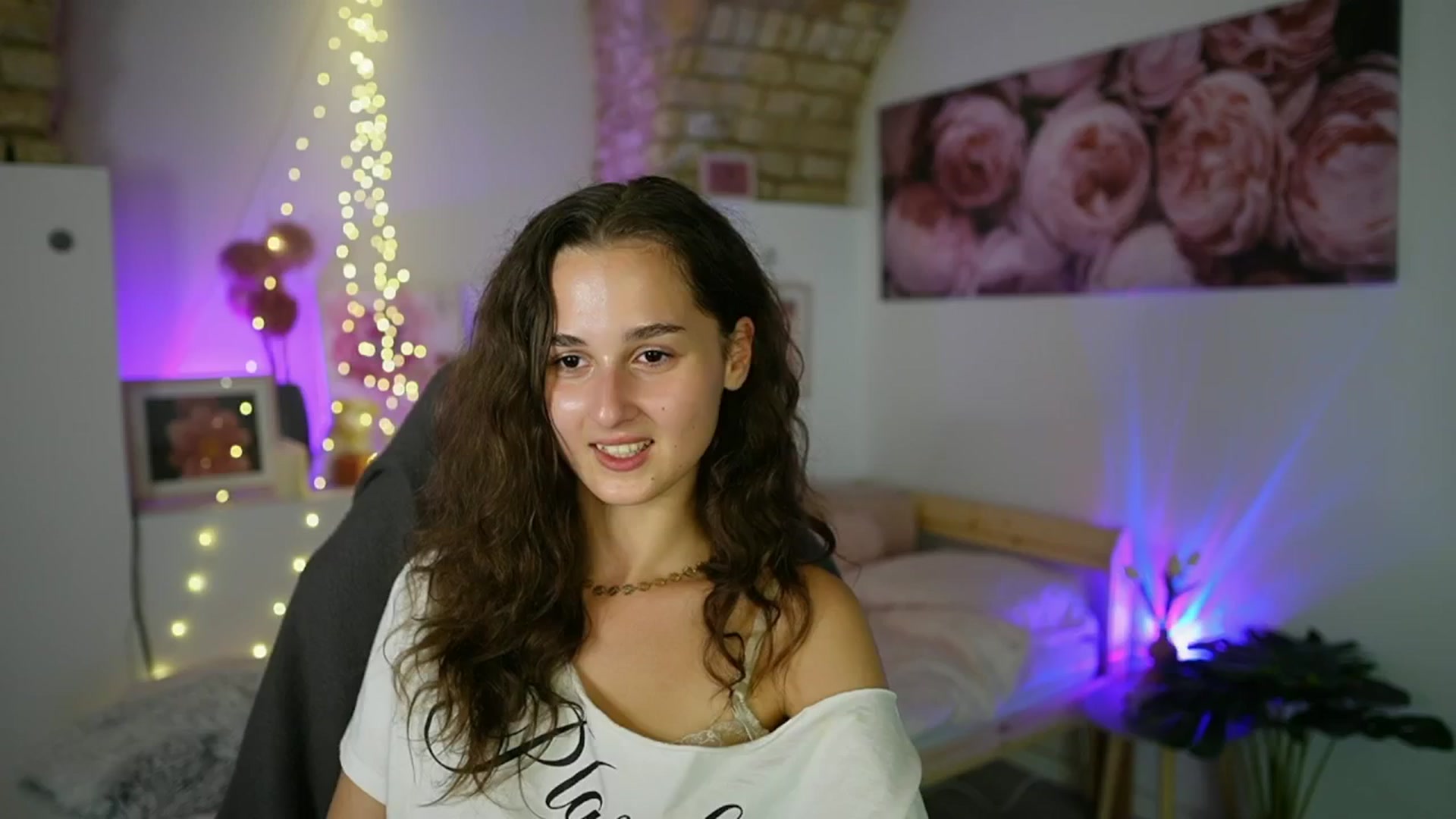 Gallery image thumbnail from Anita_Grey_'s myfreecams stream on, 08/29/2025, 19:06 image 18 of 20
