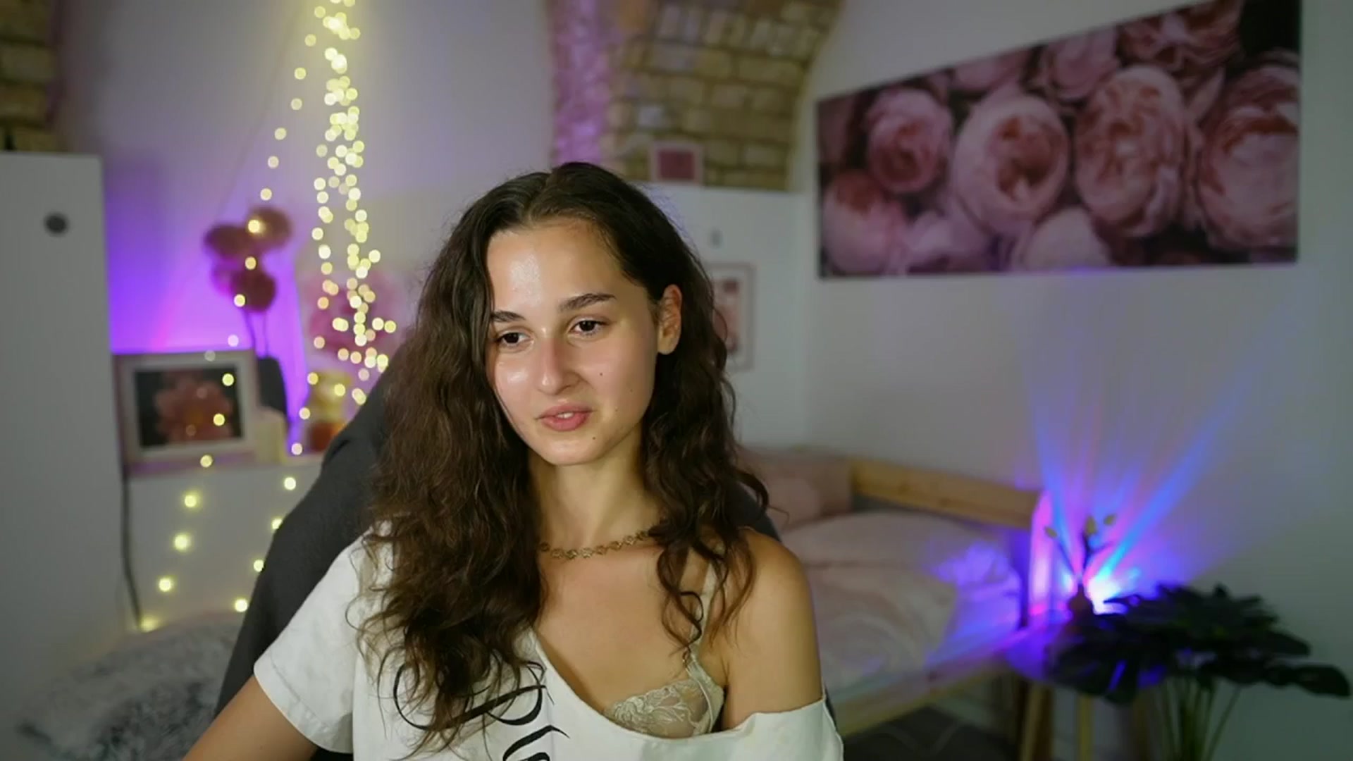 Gallery image thumbnail from Anita_Grey_'s myfreecams stream on, 08/29/2025, 19:06 image 19 of 20