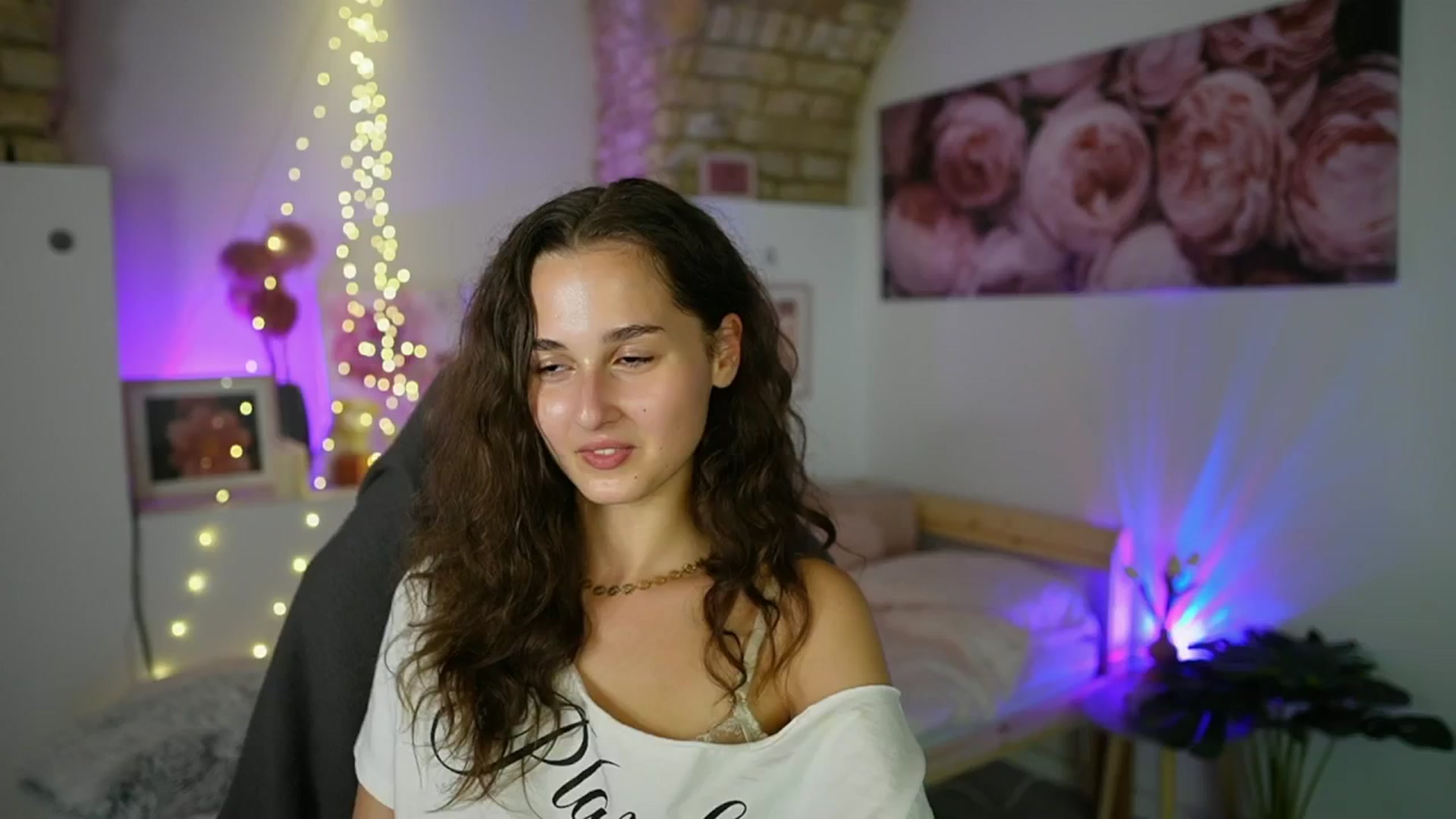 Gallery image thumbnail from Anita_Grey_'s myfreecams stream on, 08/29/2025, 19:06 image 17 of 20
