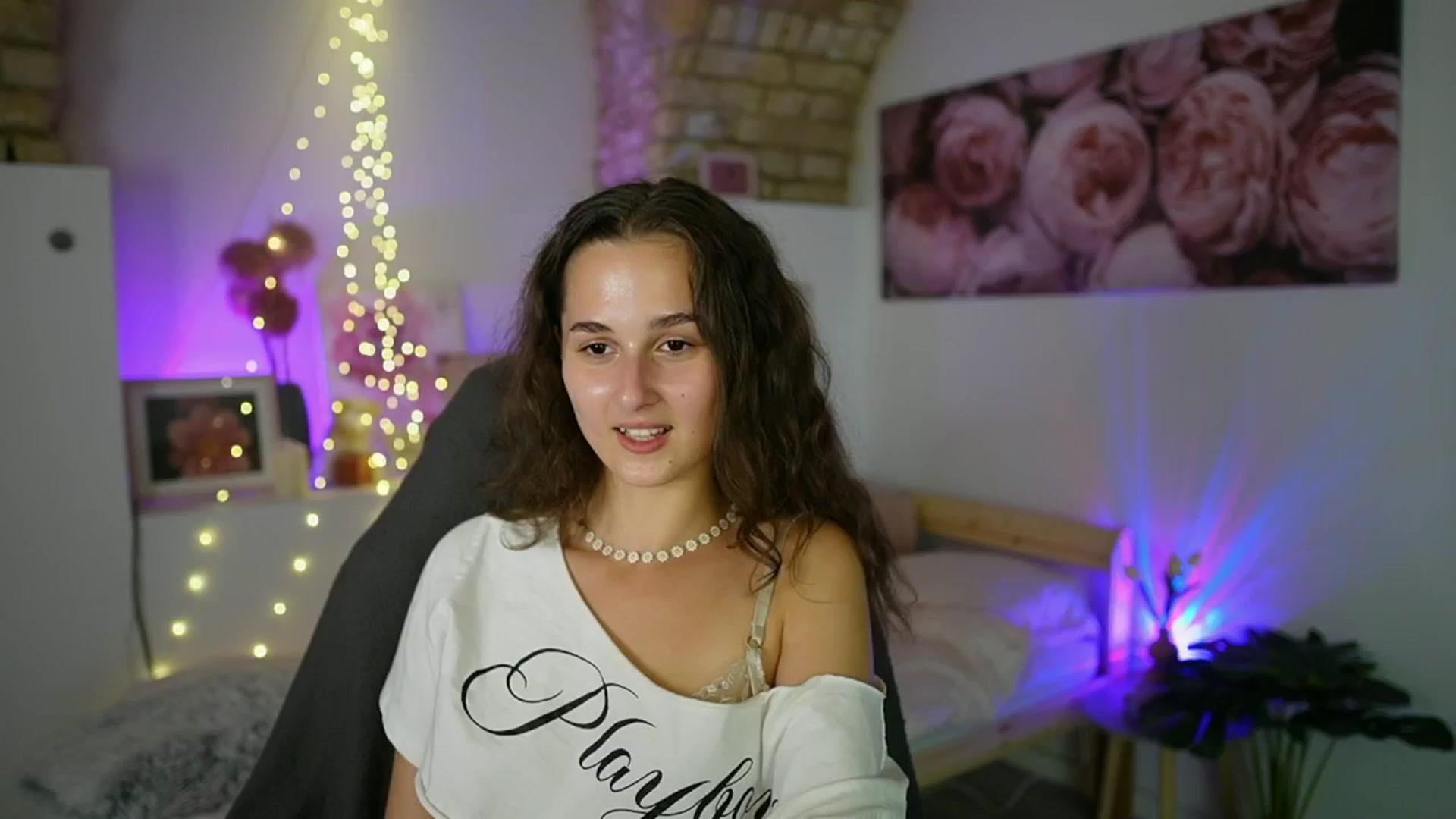 Gallery image thumbnail from Anita_Grey_'s myfreecams stream on, 08/29/2025, 19:06 image 12 of 20