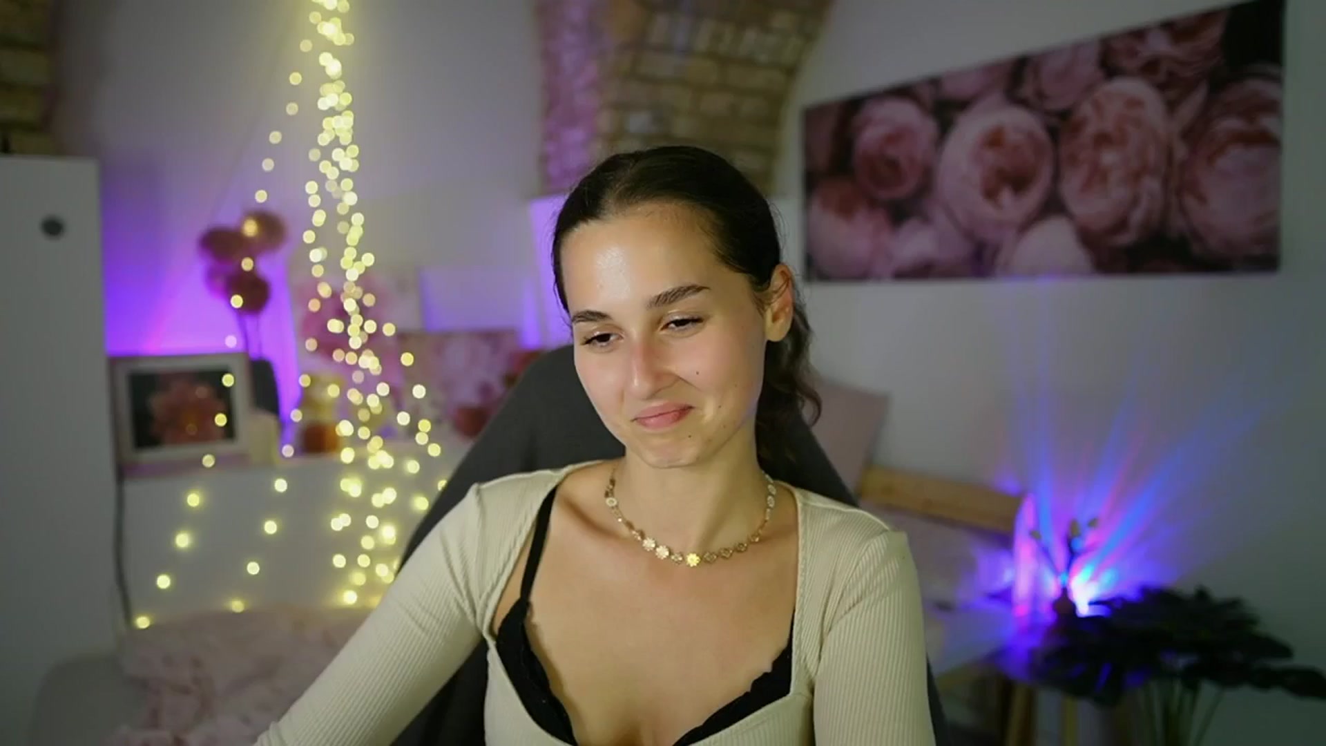 Gallery image thumbnail from Anita_Grey_'s myfreecams stream on, 08/30/2025, 20:48 image 10 of 20
