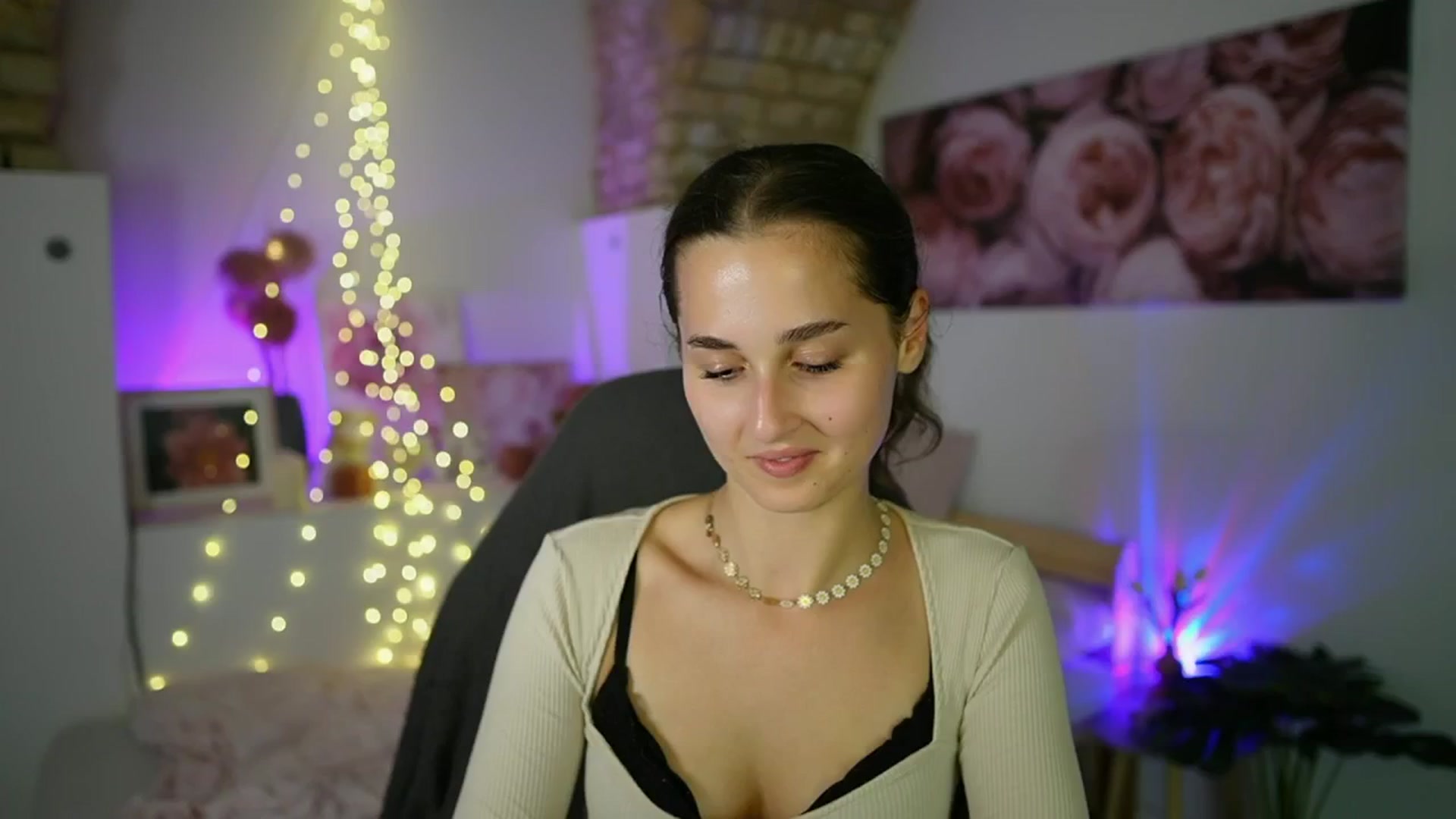 Gallery image thumbnail from Anita_Grey_'s myfreecams stream on, 08/30/2025, 20:48 image 18 of 20