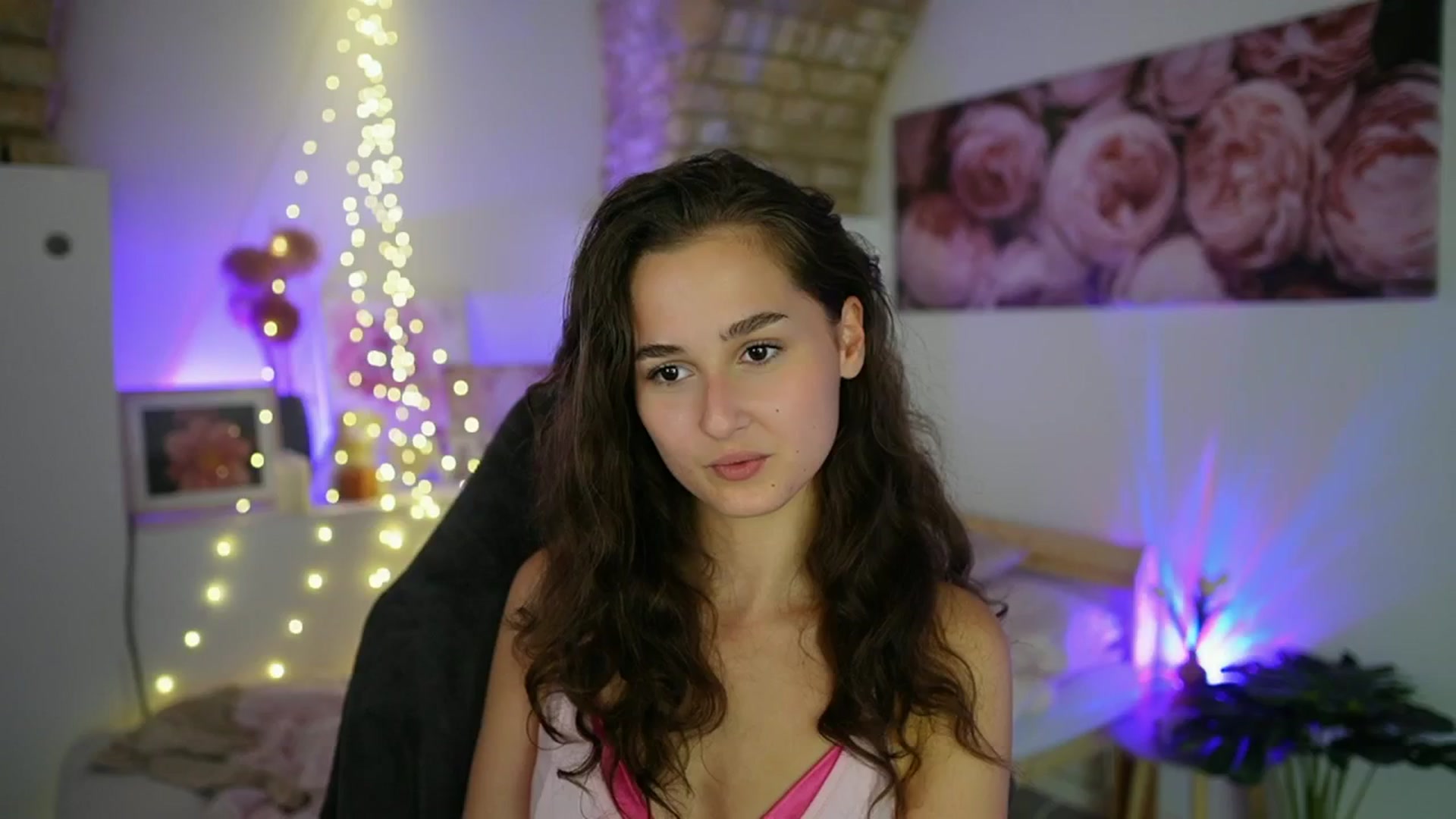 Gallery image thumbnail from Anita_Grey_'s myfreecams stream on, 08/31/2025, 20:02 image 15 of 20