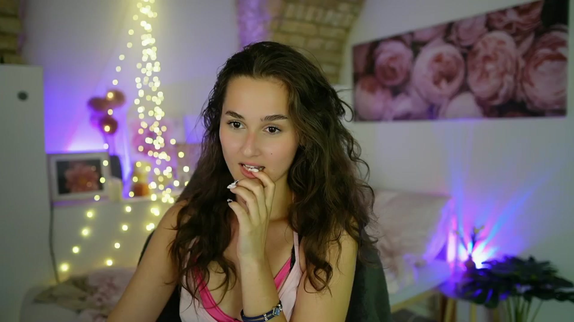 Gallery image thumbnail from Anita_Grey_'s myfreecams stream on, 08/31/2025, 21:12 image 13 of 20