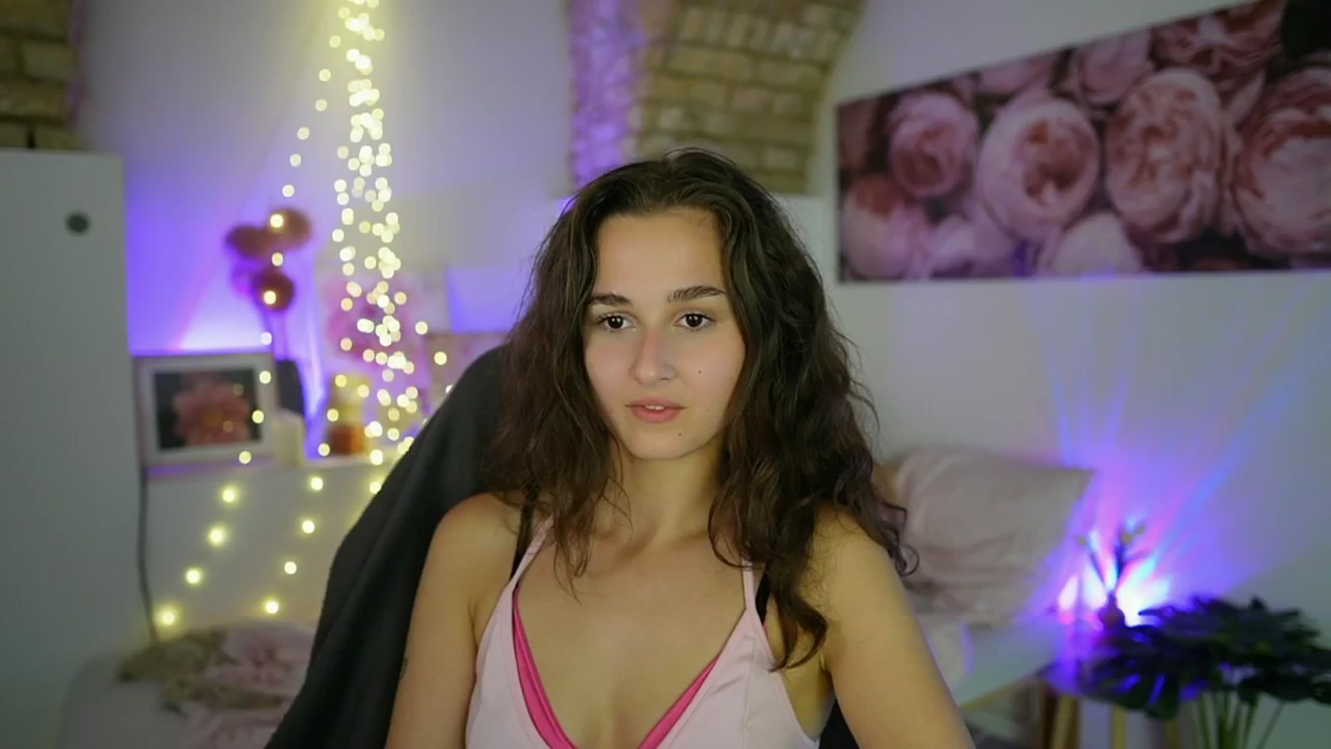 Gallery image thumbnail from Anita_Grey_'s myfreecams stream on, 09/01/2025, 24:07 image 13 of 20