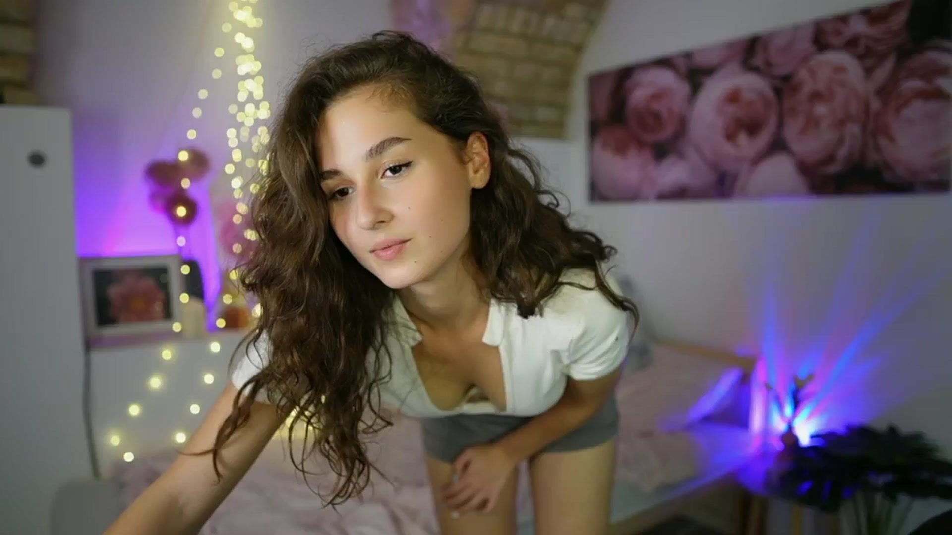Gallery image thumbnail from Anita_Grey_'s myfreecams stream on, 09/03/2025, 22:06 image 13 of 20