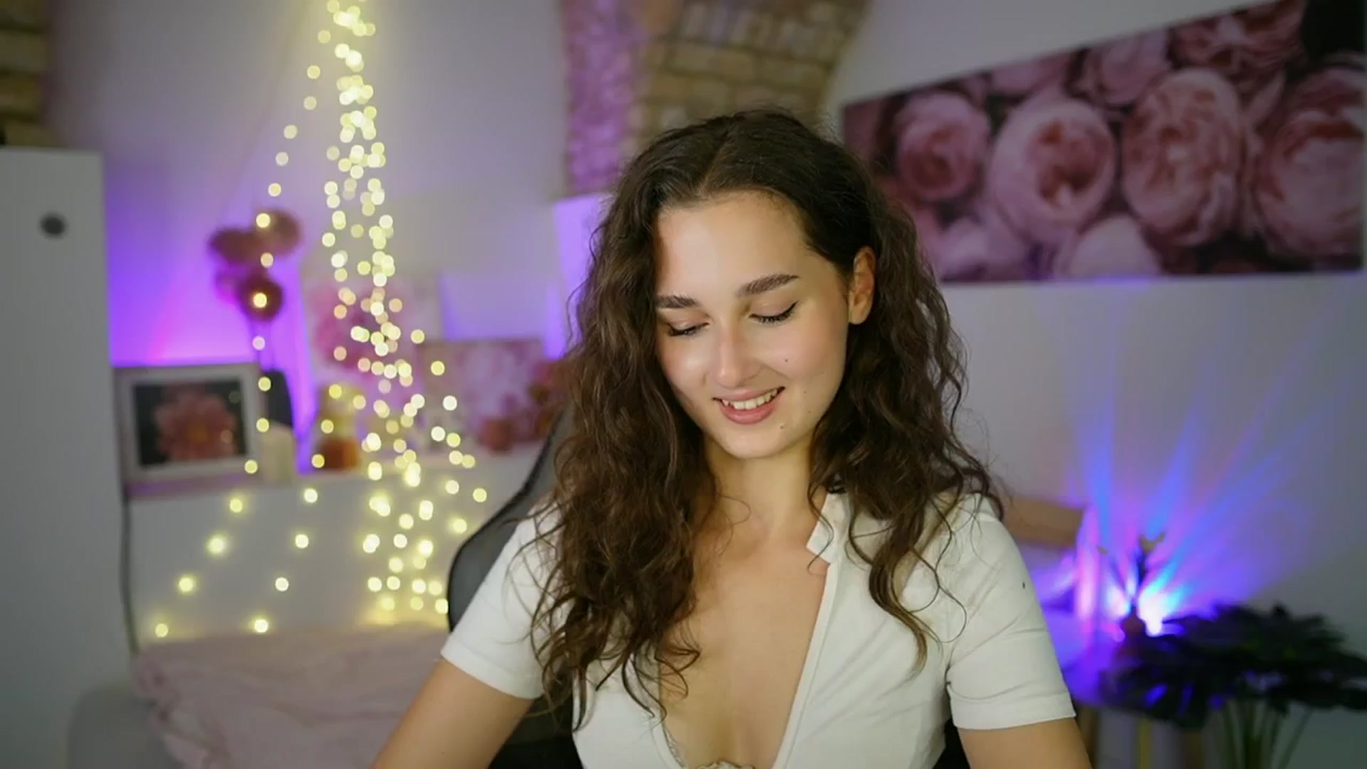 Gallery image thumbnail from Anita_Grey_'s myfreecams stream on, 09/04/2025, 18:48 image 5 of 20