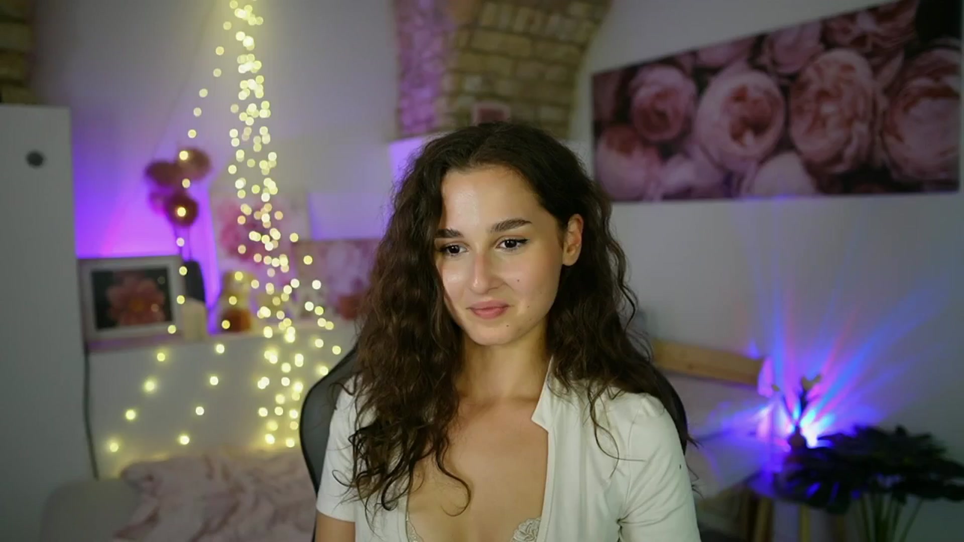 Gallery image thumbnail from Anita_Grey_'s myfreecams stream on, 09/04/2025, 20:51 image 7 of 20