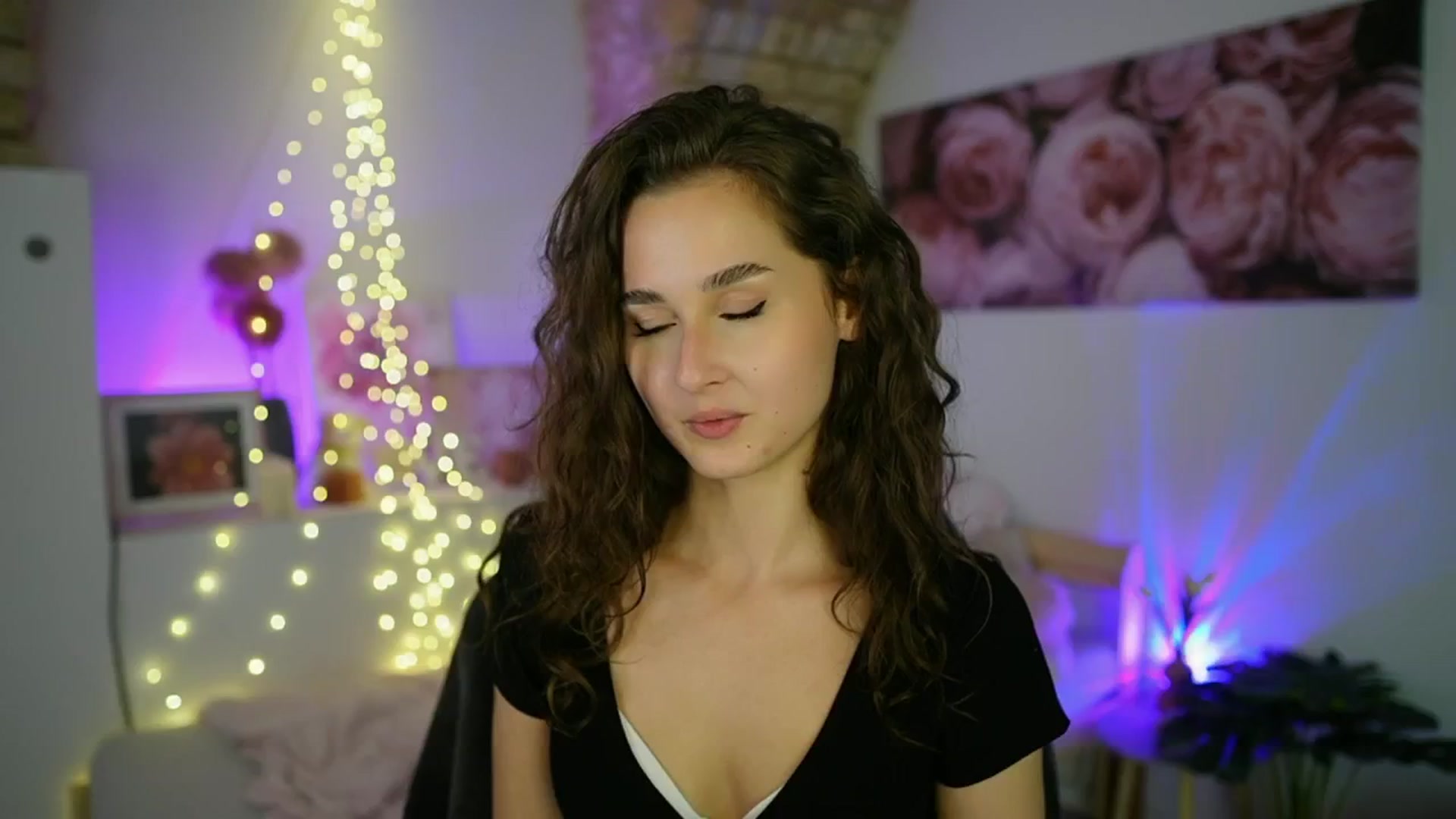 Gallery image thumbnail from Anita_Grey_'s myfreecams stream on, 09/06/2025, 19:22 image 4 of 20