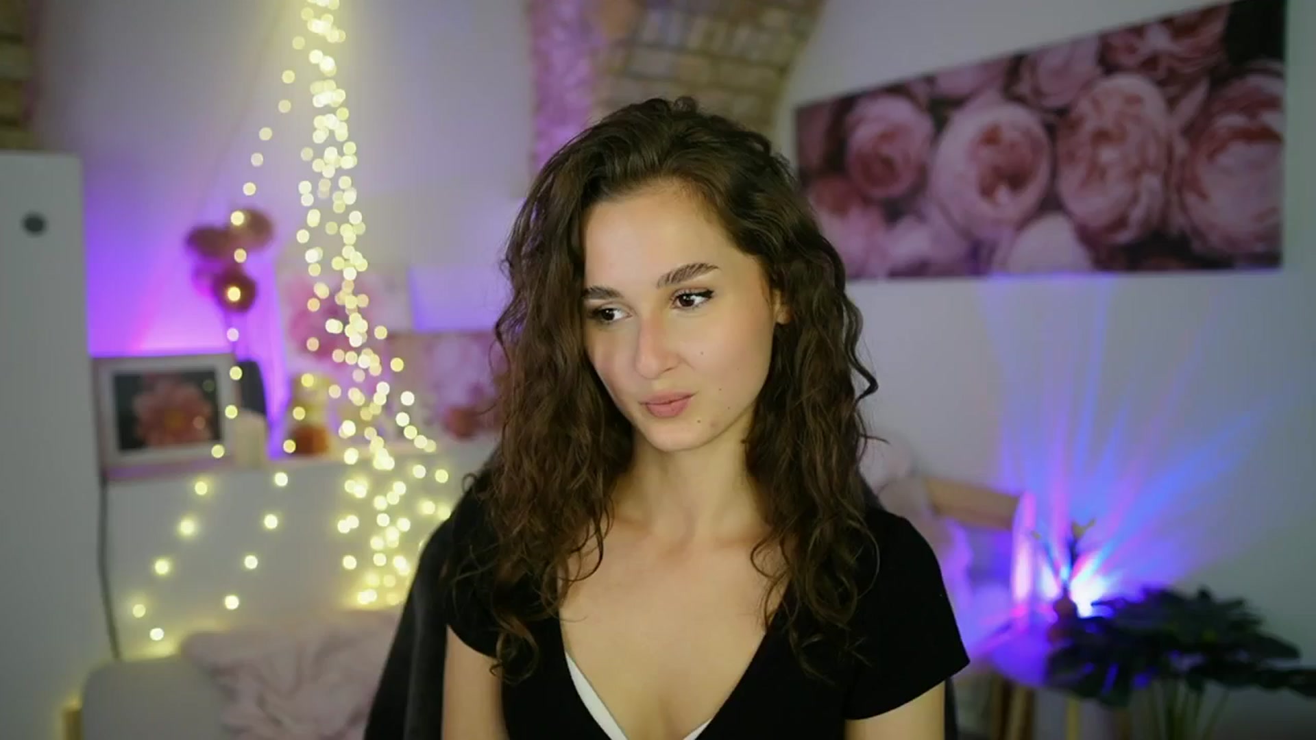 Gallery image thumbnail from Anita_Grey_'s myfreecams stream on, 09/06/2025, 19:22 image 7 of 20