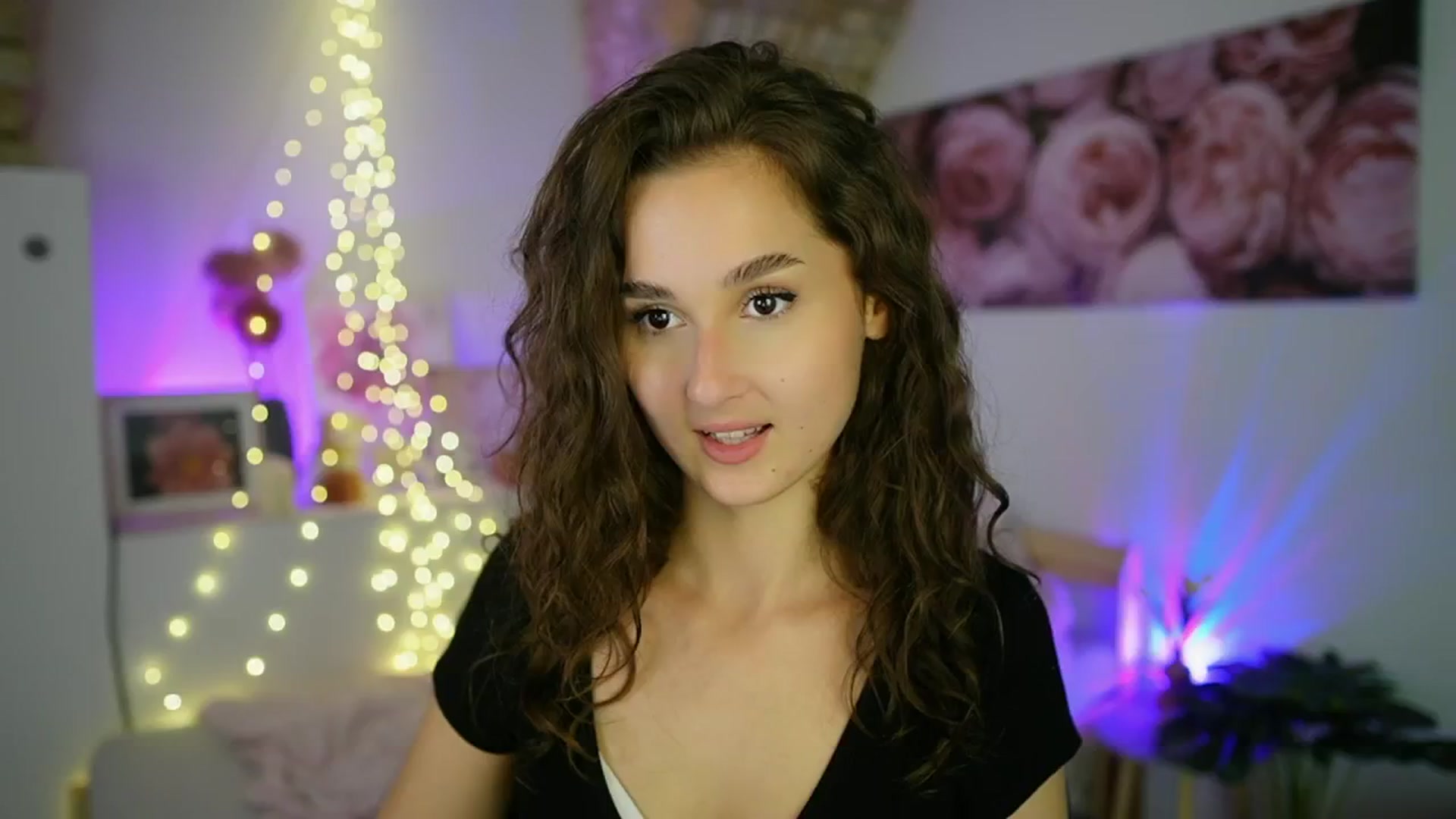 Gallery image thumbnail from Anita_Grey_'s myfreecams stream on, 09/06/2025, 19:22 image 10 of 20