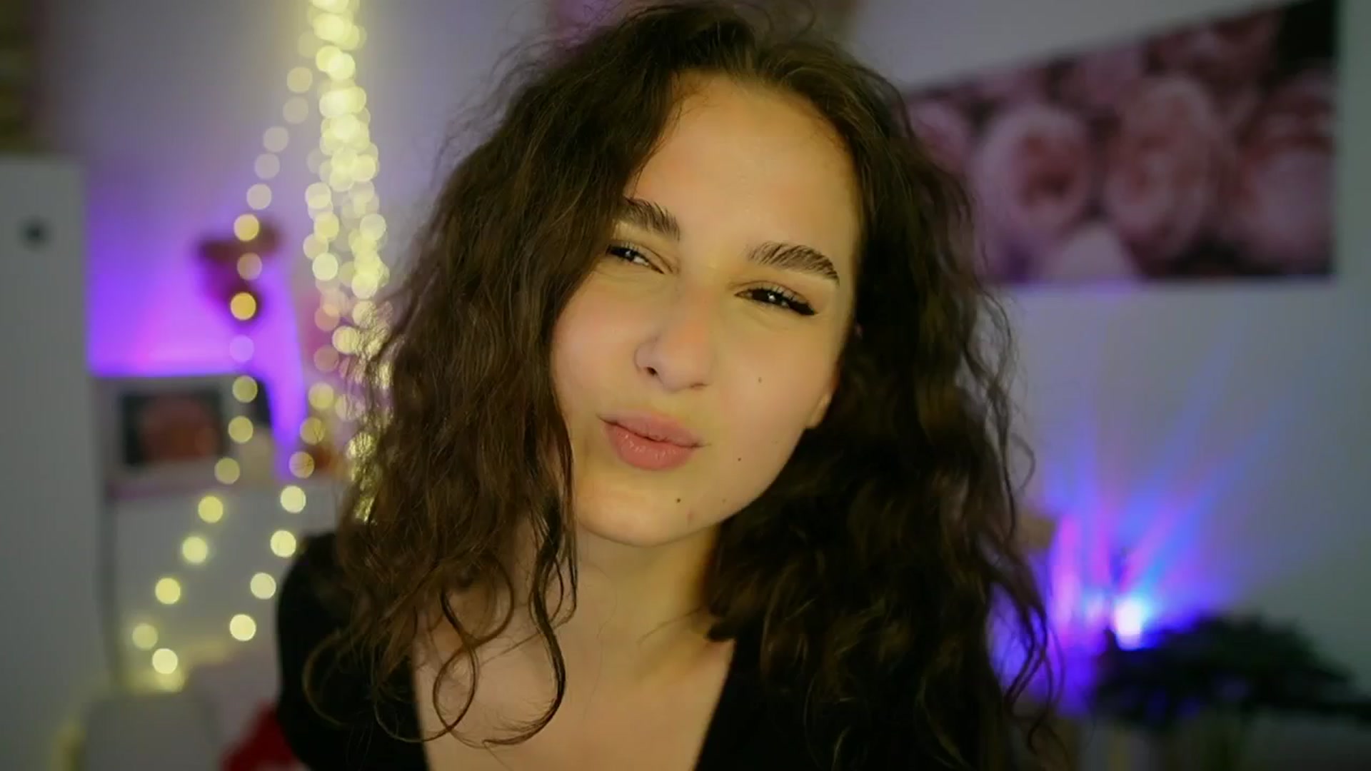 Gallery image thumbnail from Anita_Grey_'s myfreecams stream on, 09/06/2025, 20:13 image 8 of 20