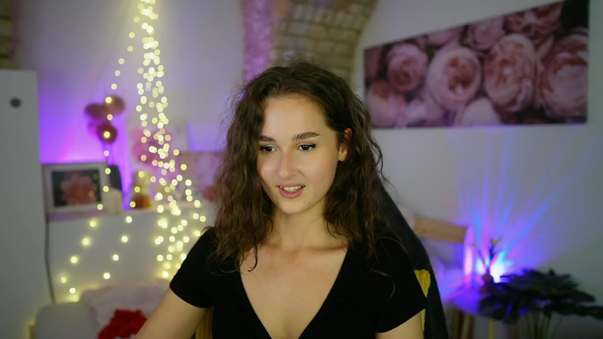 Gallery image thumbnail from Anita_Grey_'s myfreecams stream on, 09/06/2025, 20:13 image 15 of 20
