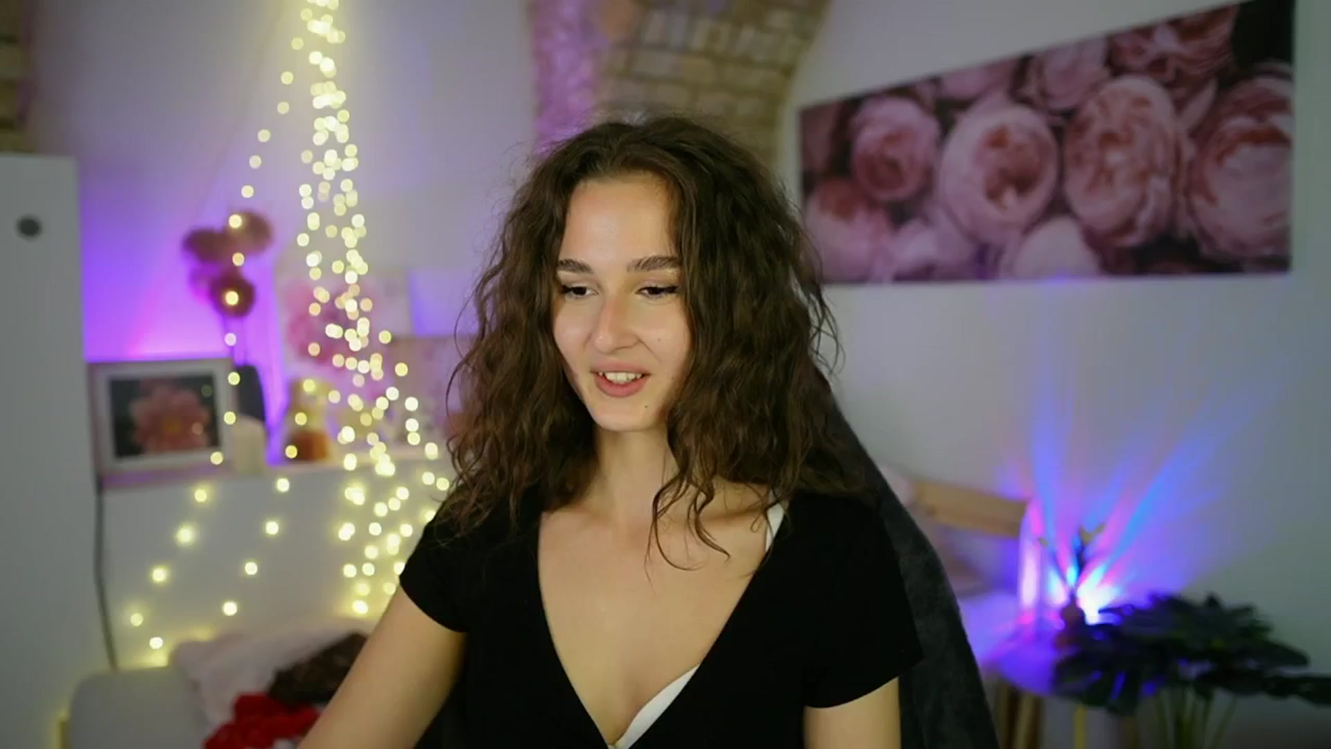Gallery image thumbnail from Anita_Grey_'s myfreecams stream on, 09/06/2025, 21:18 image 17 of 20