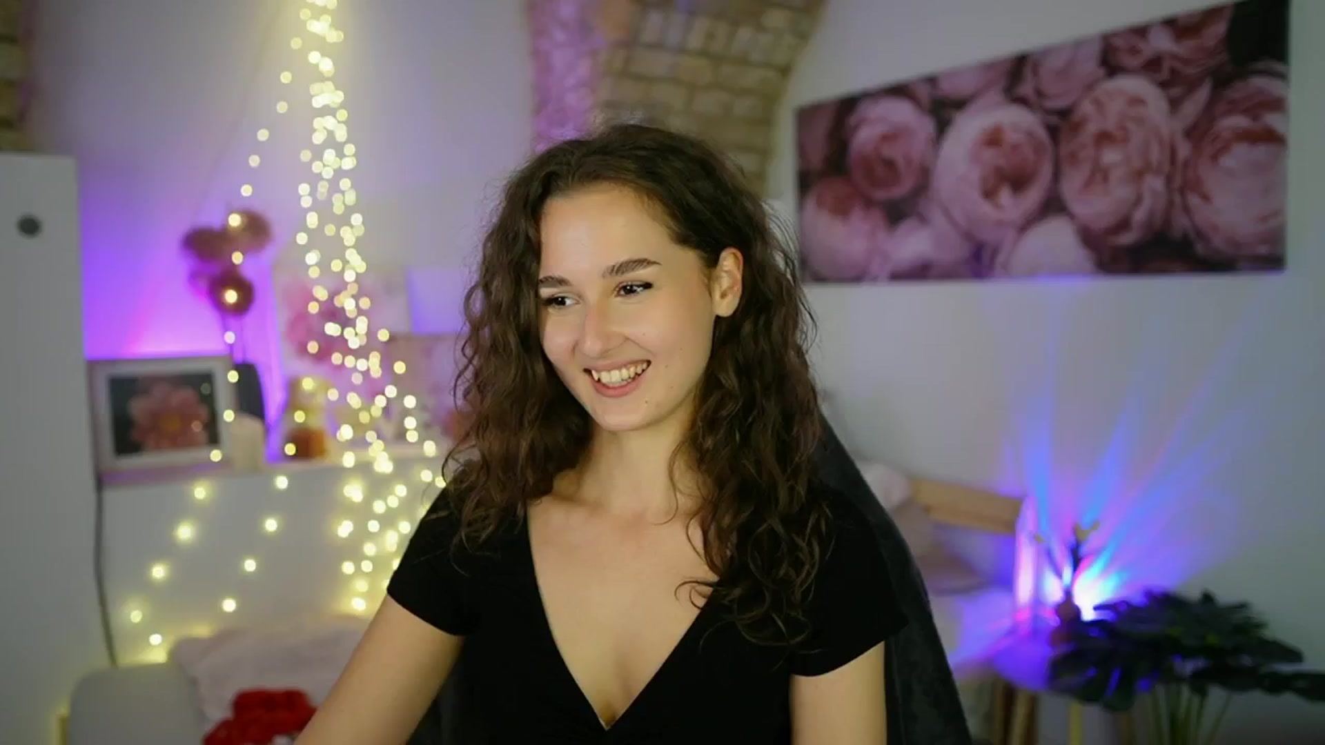 Gallery image thumbnail from Anita_Grey_'s myfreecams stream on, 09/06/2025, 21:18 image 1 of 20