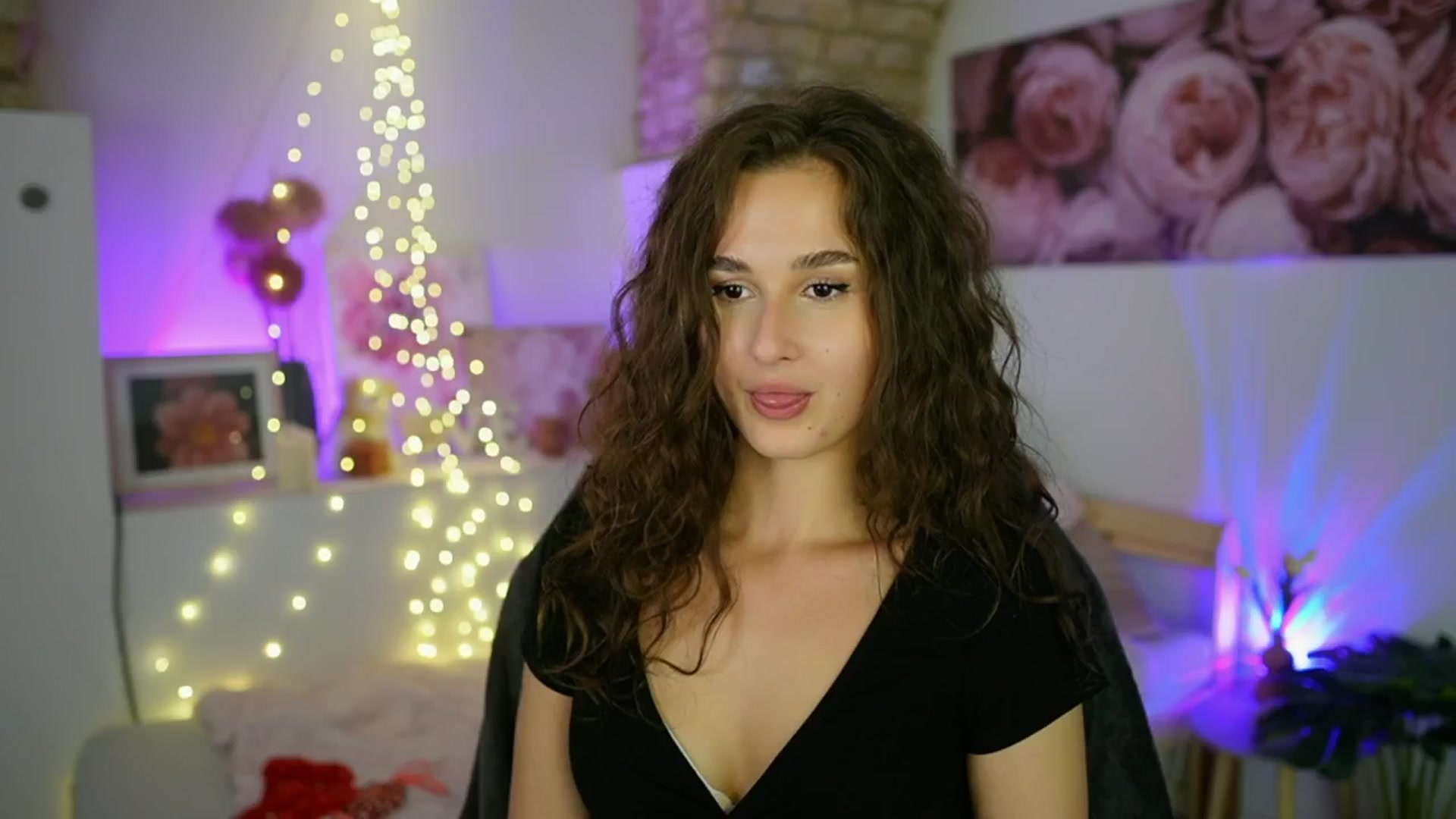 Gallery image thumbnail from Anita_Grey_'s myfreecams stream on, 09/06/2025, 23:15 image 13 of 20