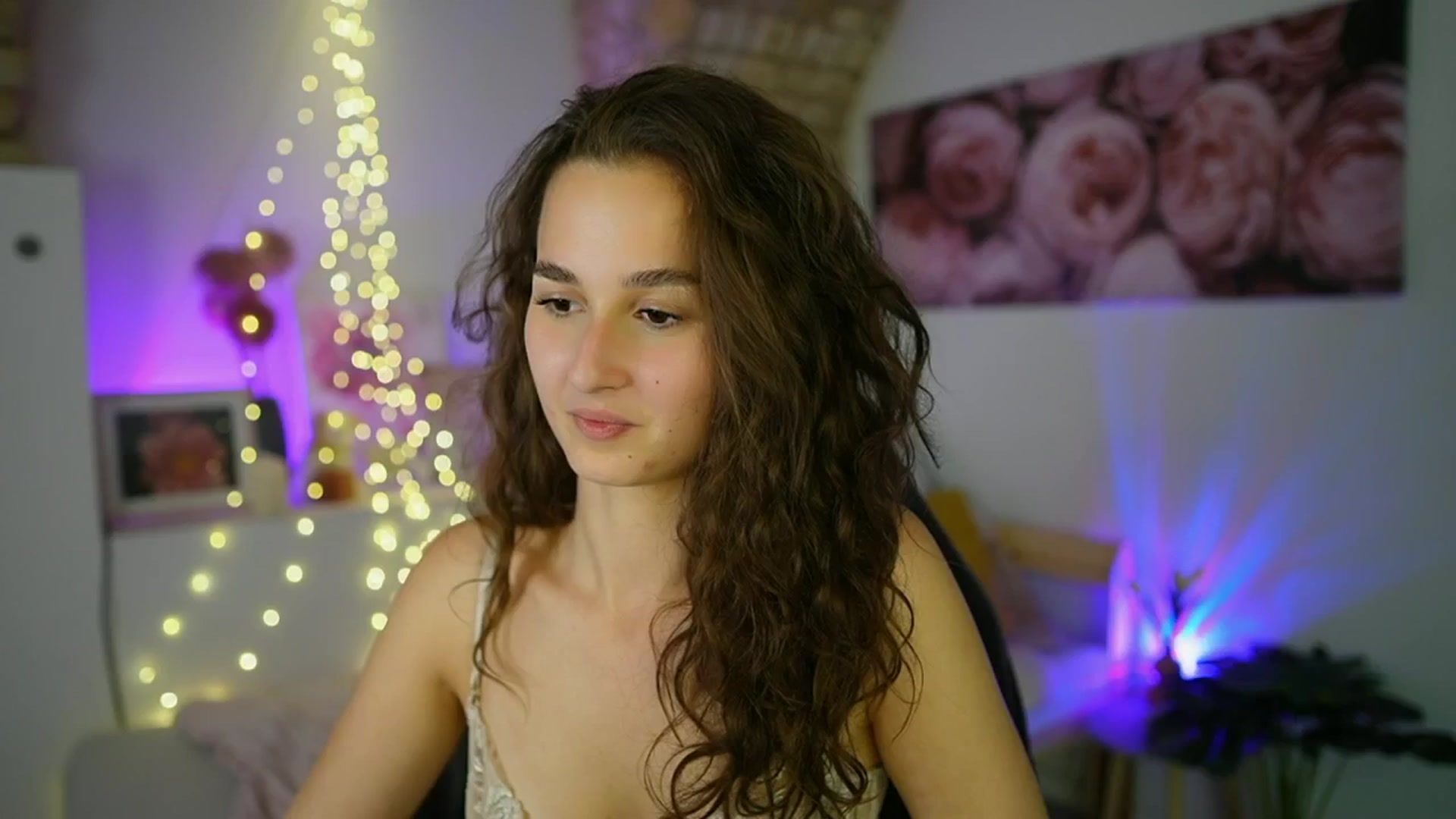 Gallery image thumbnail from Anita_Grey_'s myfreecams stream on, 09/07/2025, 20:12 image 13 of 20