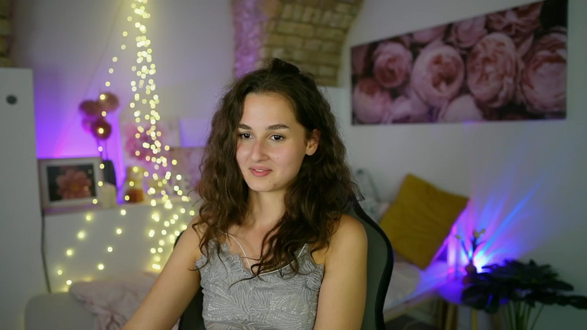 Gallery image thumbnail from Anita_Grey_'s myfreecams stream on, 09/07/2025, 22:34 image 13 of 20
