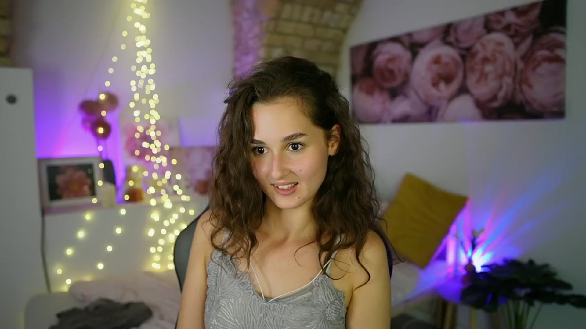 Gallery image thumbnail from Anita_Grey_'s myfreecams stream on, 09/07/2025, 22:34 image 11 of 20