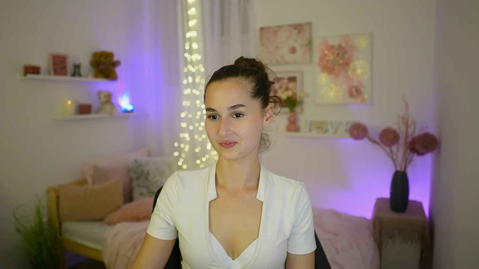 Gallery image thumbnail from Anita_Grey_'s myfreecams stream on, 09/09/2025, 19:23 image 18 of 20