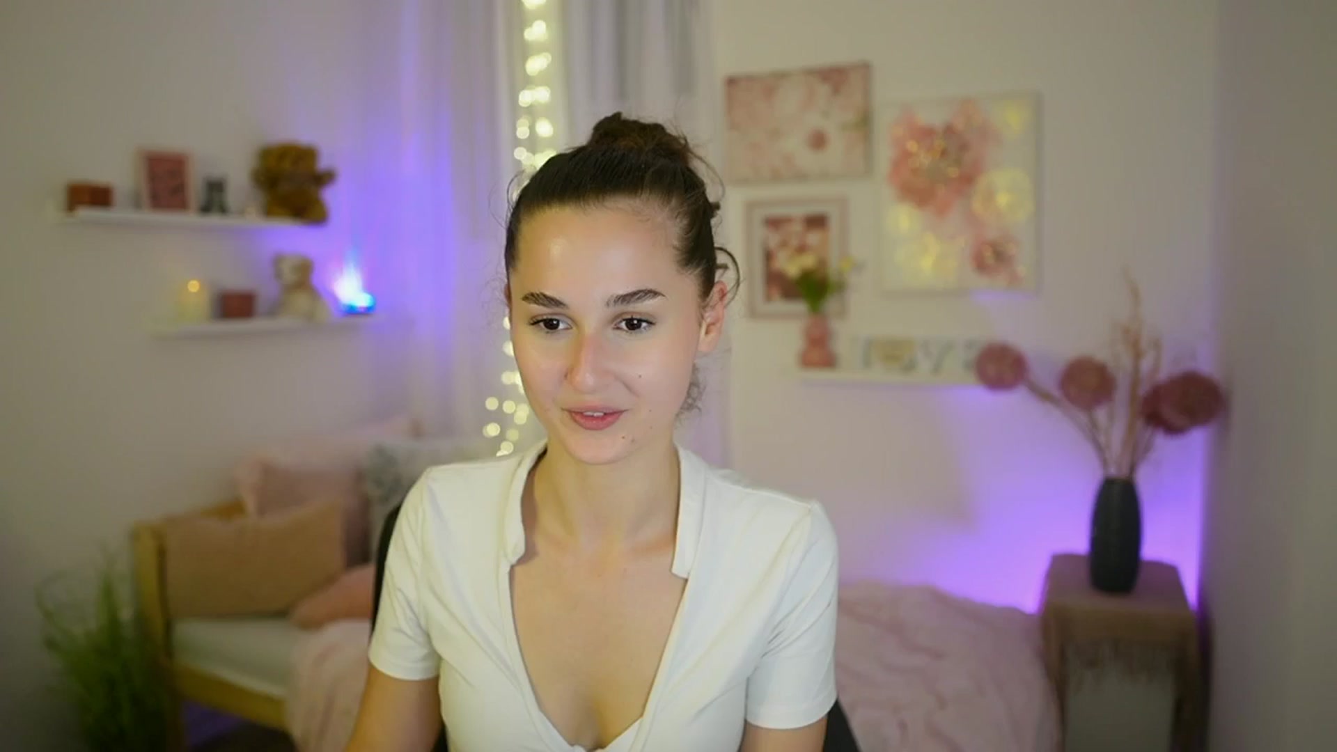 Gallery image thumbnail from Anita_Grey_'s myfreecams stream on, 09/09/2025, 19:23 image 11 of 20