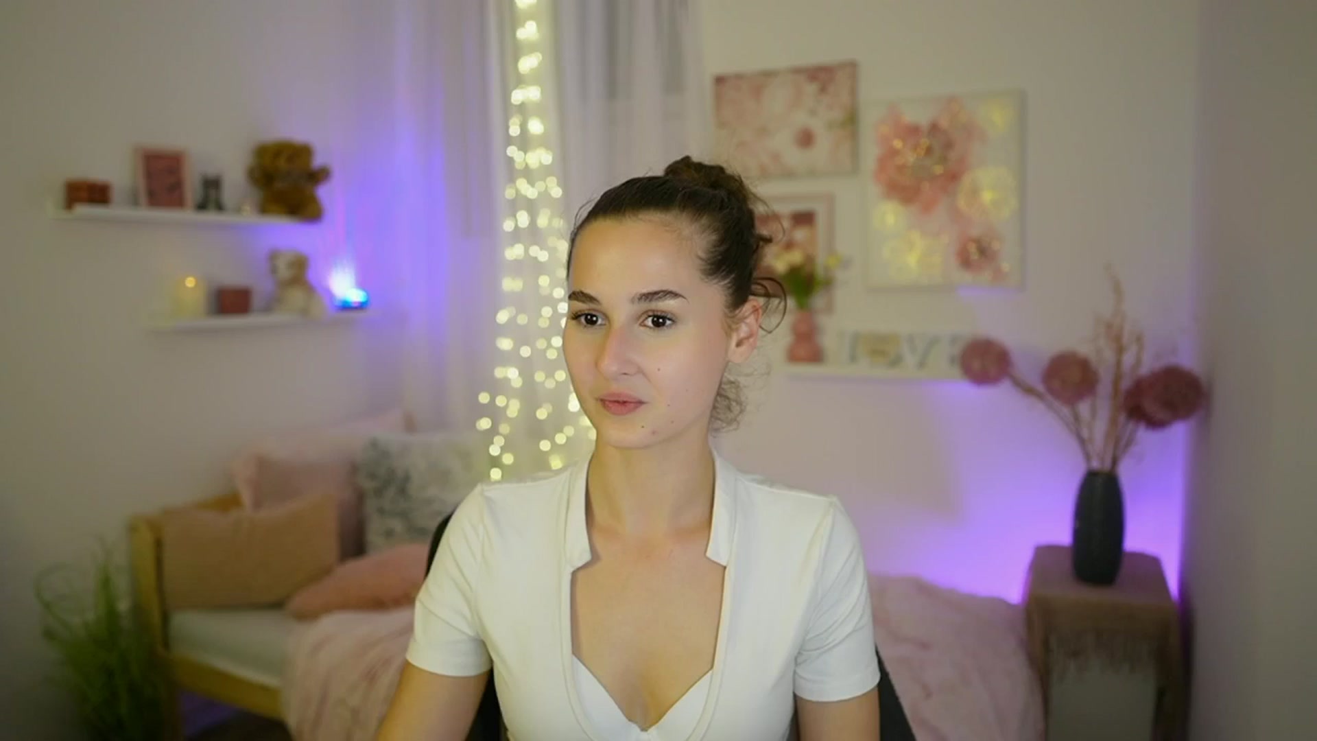 Gallery image thumbnail from Anita_Grey_'s myfreecams stream on, 09/09/2025, 19:23 image 16 of 20