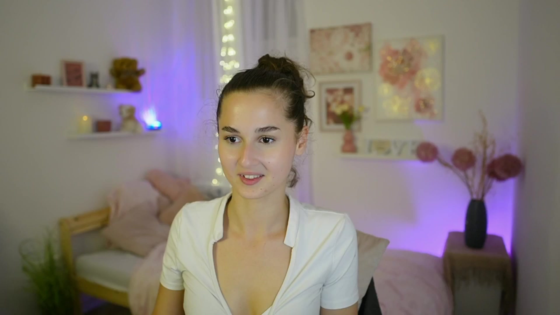 Gallery image thumbnail from Anita_Grey_'s myfreecams stream on, 09/09/2025, 20:41 image 1 of 20