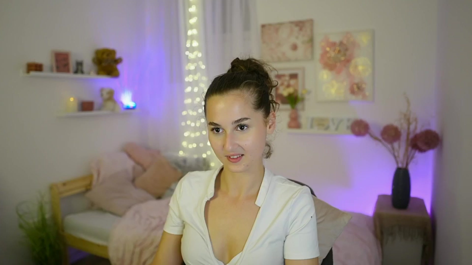 Gallery image thumbnail from Anita_Grey_'s myfreecams stream on, 09/09/2025, 20:41 image 16 of 20