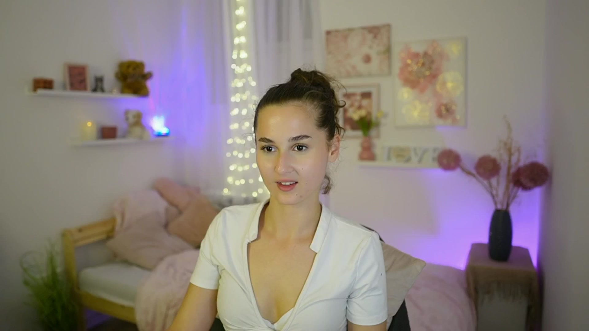 Gallery image thumbnail from Anita_Grey_'s myfreecams stream on, 09/09/2025, 20:41 image 4 of 20