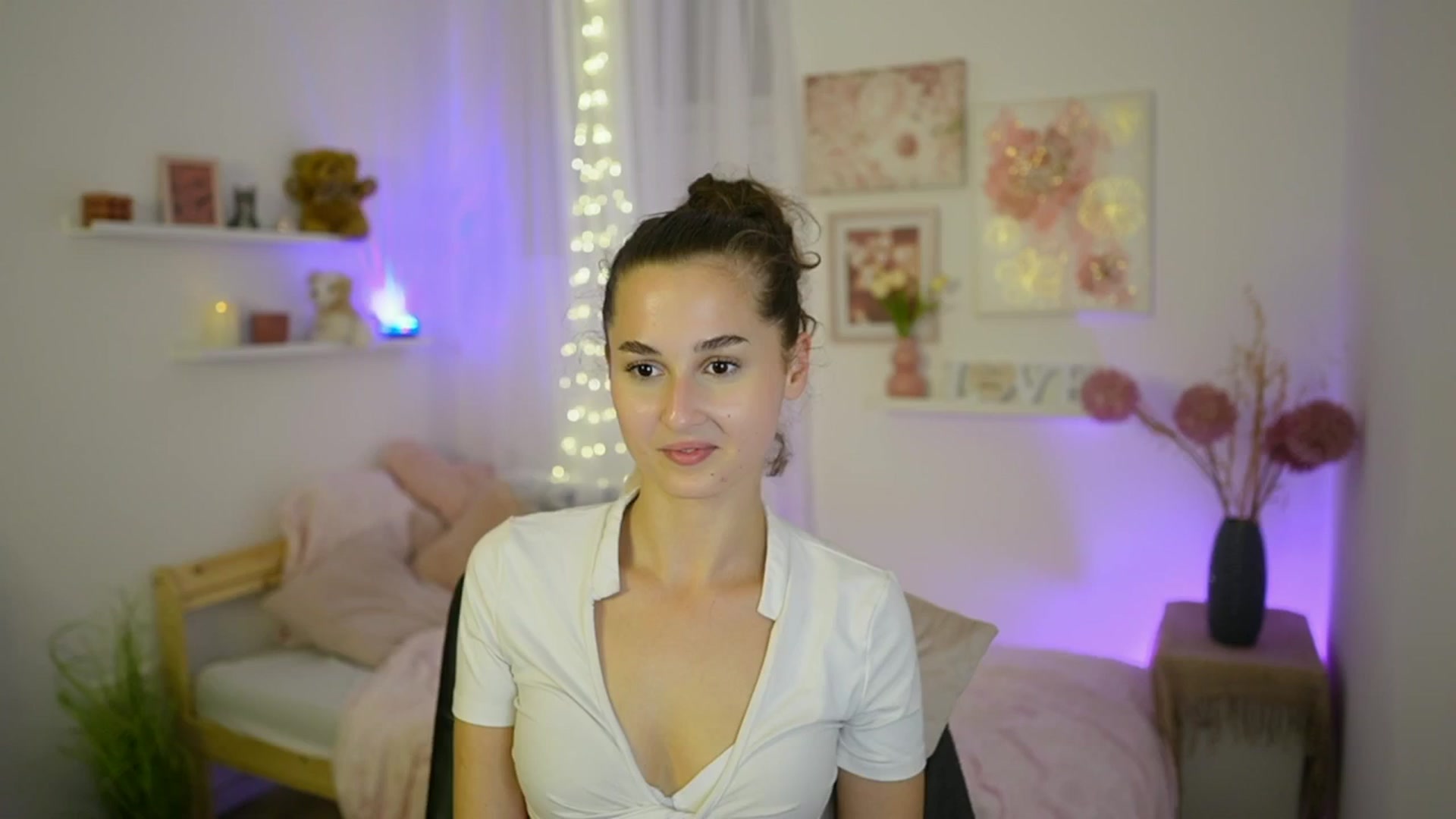 Gallery image thumbnail from Anita_Grey_'s myfreecams stream on, 09/09/2025, 20:41 image 10 of 20