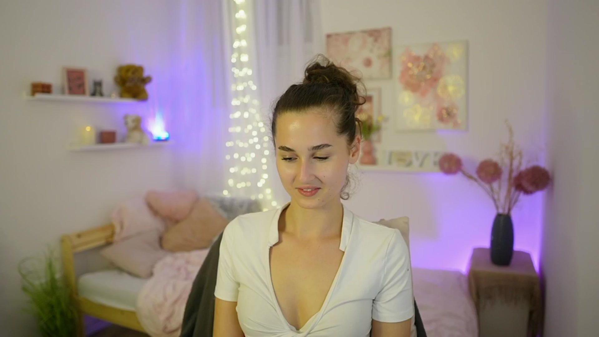 Gallery image thumbnail from Anita_Grey_'s myfreecams stream on, 09/09/2025, 22:55 image 8 of 20