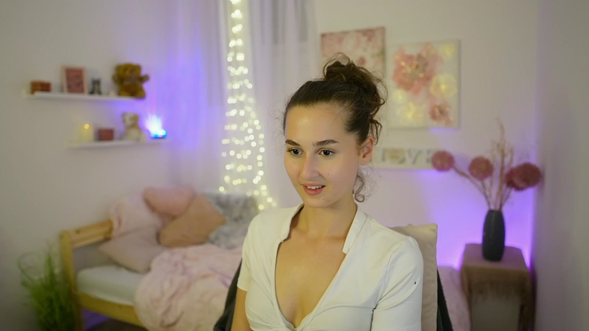 Gallery image thumbnail from Anita_Grey_'s myfreecams stream on, 09/09/2025, 22:55 image 9 of 20