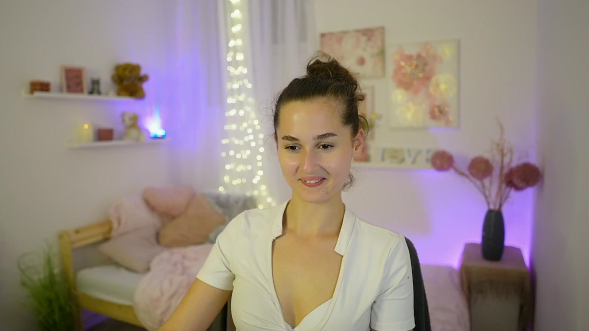 Gallery image thumbnail from Anita_Grey_'s myfreecams stream on, 09/09/2025, 22:55 image 19 of 20
