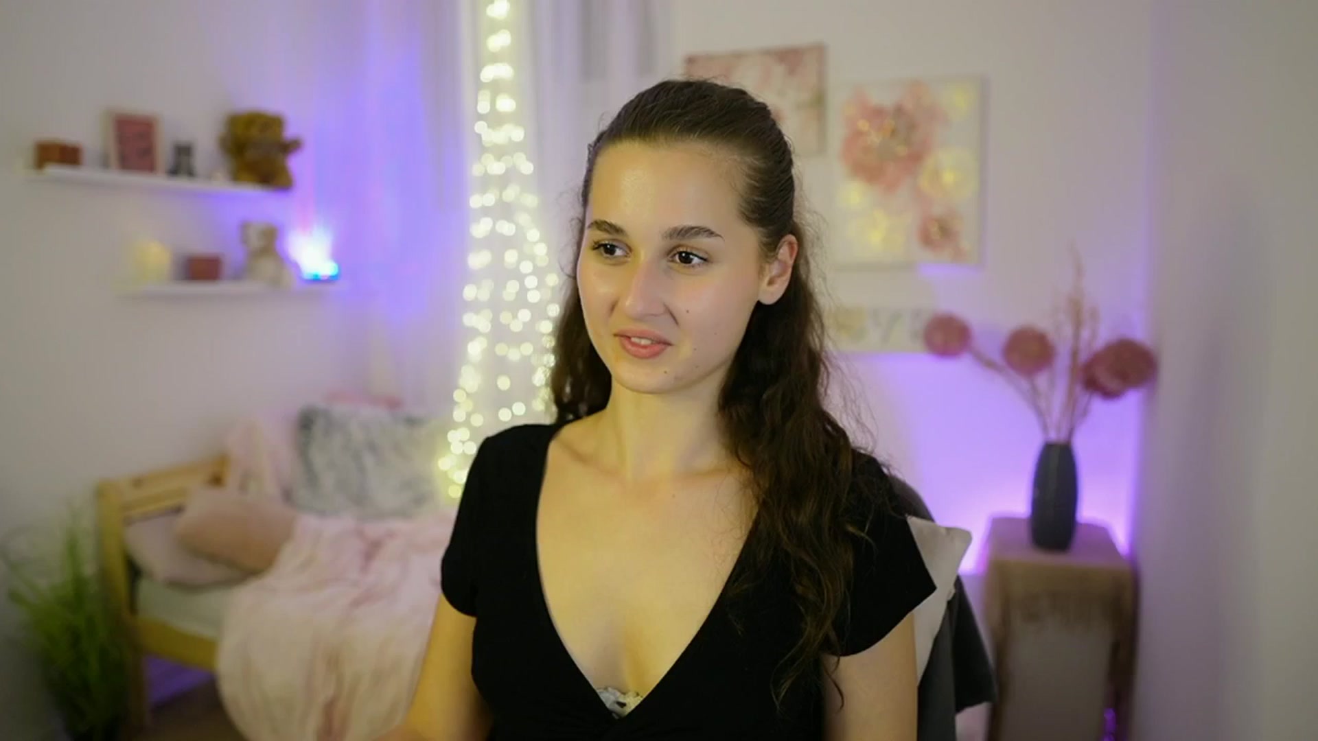 Gallery image thumbnail from Anita_Grey_'s myfreecams stream on, 09/10/2025, 21:56 image 14 of 20
