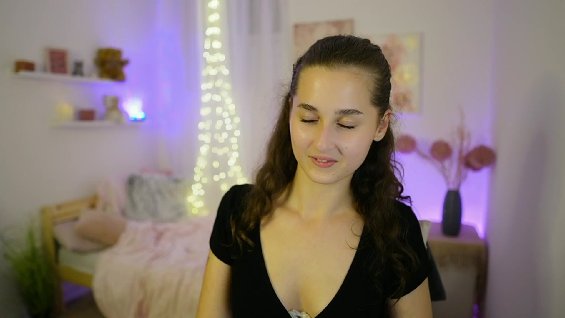 Gallery image thumbnail from Anita_Grey_'s myfreecams stream on, 09/10/2025, 21:56 image 8 of 20