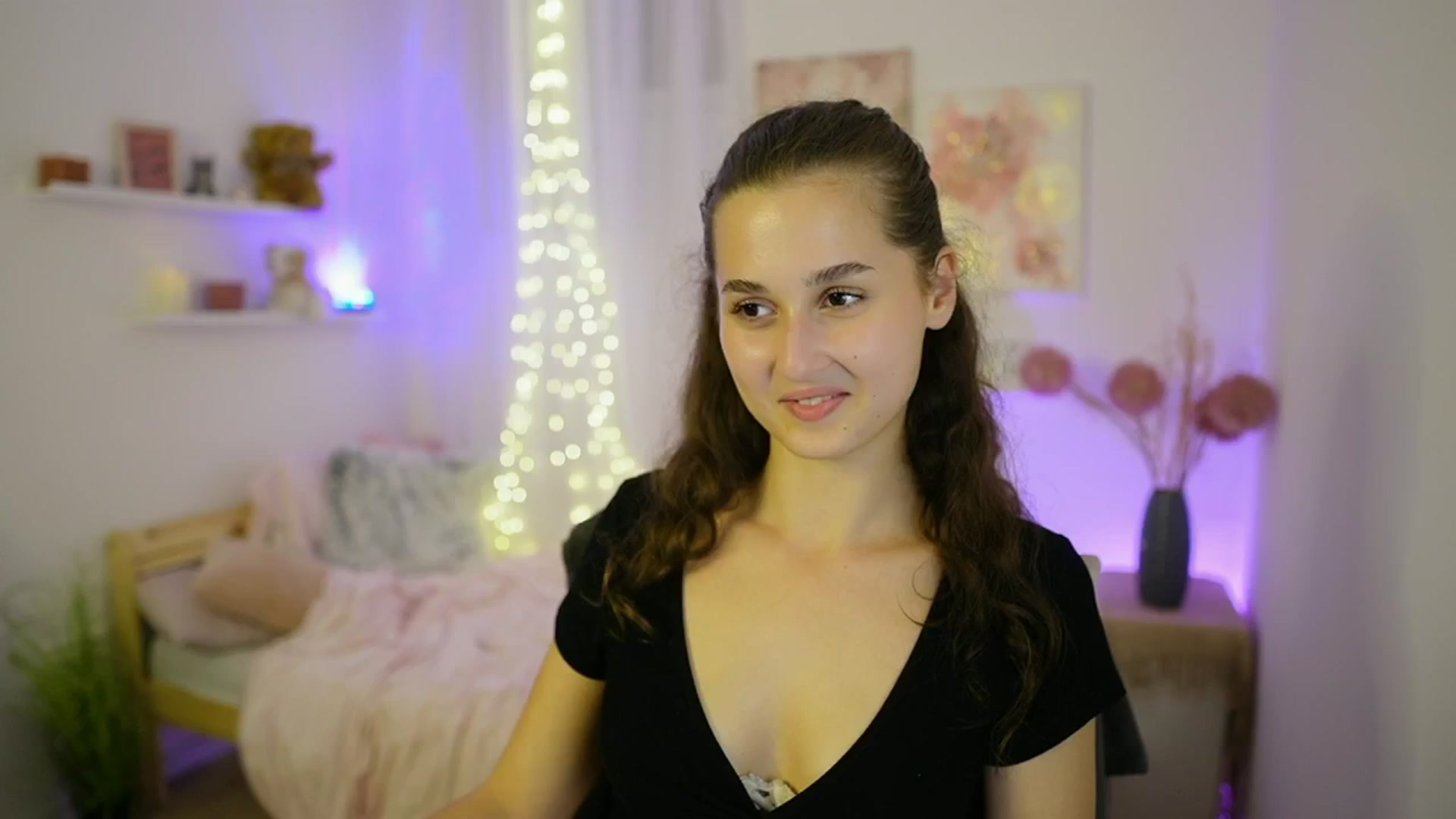 Gallery image thumbnail from Anita_Grey_'s myfreecams stream on, 09/10/2025, 21:56 image 7 of 20