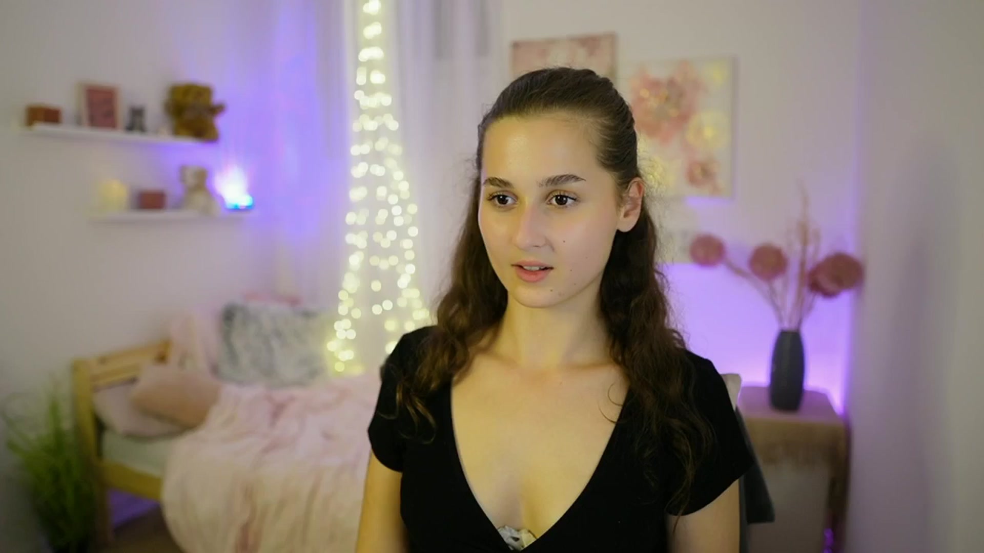 Gallery image thumbnail from Anita_Grey_'s myfreecams stream on, 09/10/2025, 21:56 image 5 of 20