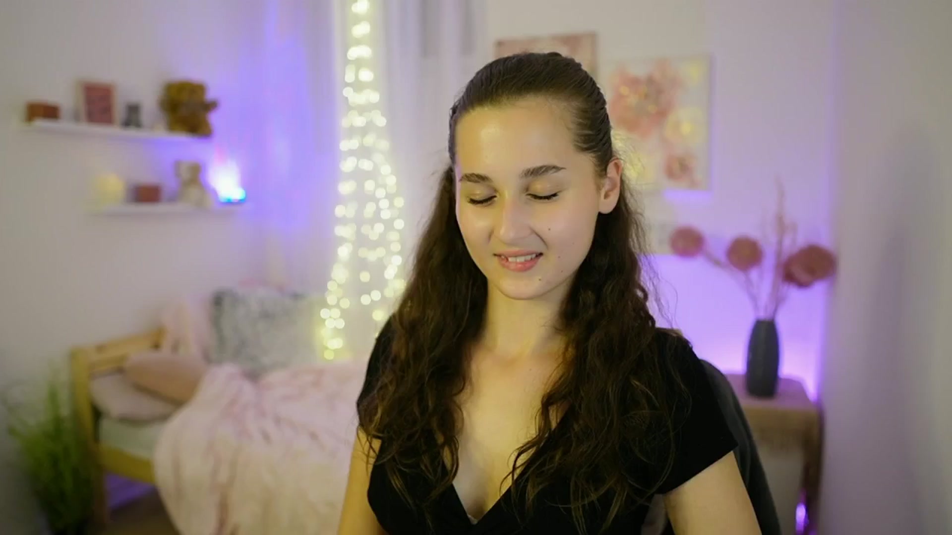 Gallery image thumbnail from Anita_Grey_'s myfreecams stream on, 09/10/2025, 22:42 image 10 of 20