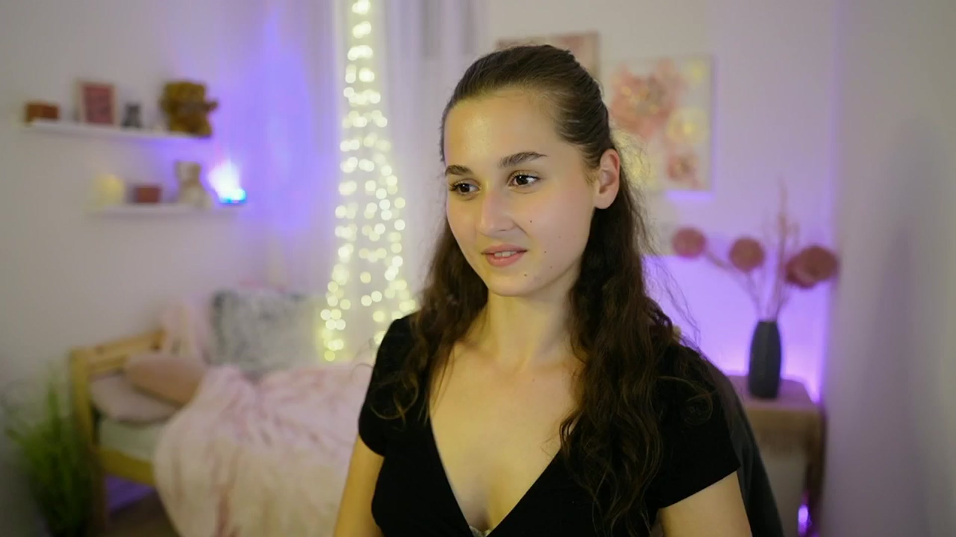 Gallery image thumbnail from Anita_Grey_'s myfreecams stream on, 09/10/2025, 22:42 image 7 of 20