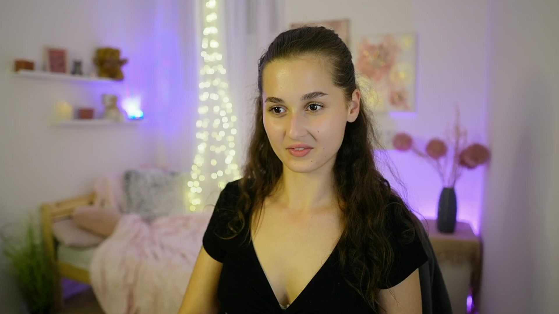 Gallery image thumbnail from Anita_Grey_'s myfreecams stream on, 09/10/2025, 22:42 image 3 of 20