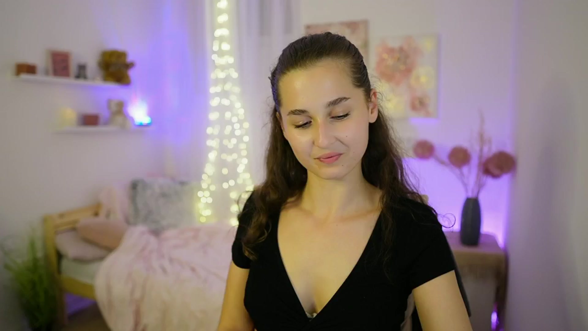 Gallery image thumbnail from Anita_Grey_'s myfreecams stream on, 09/10/2025, 22:42 image 15 of 20