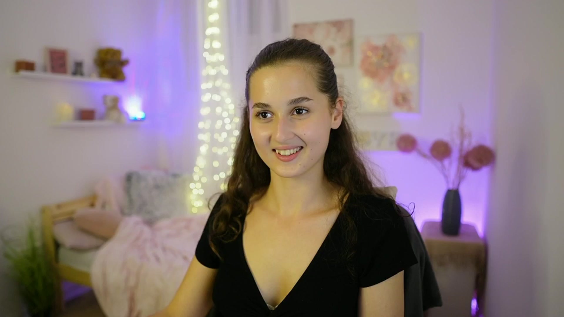 Gallery image thumbnail from Anita_Grey_'s myfreecams stream on, 09/10/2025, 22:42 image 19 of 20