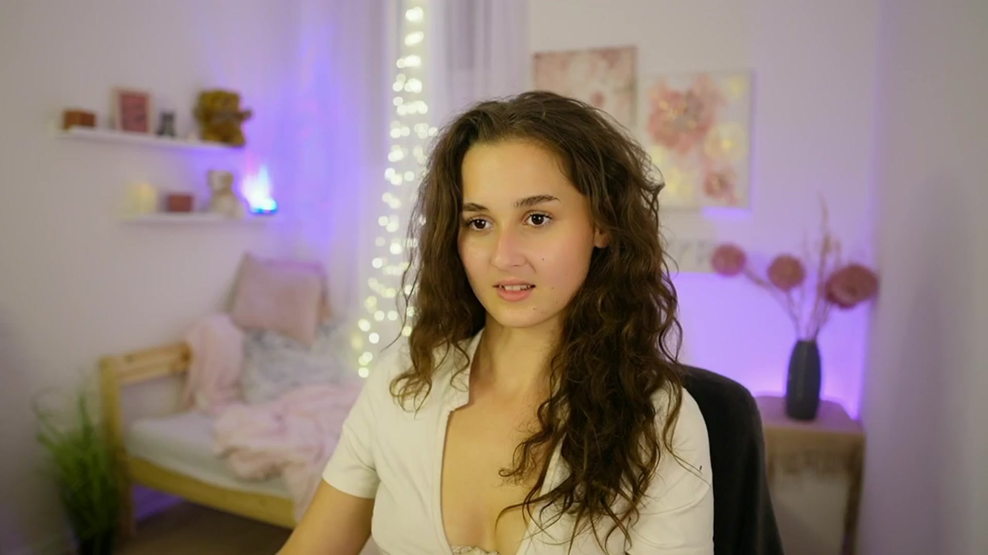 Gallery image thumbnail from Anita_Grey_'s myfreecams stream on, 09/11/2025, 21:21 image 9 of 20