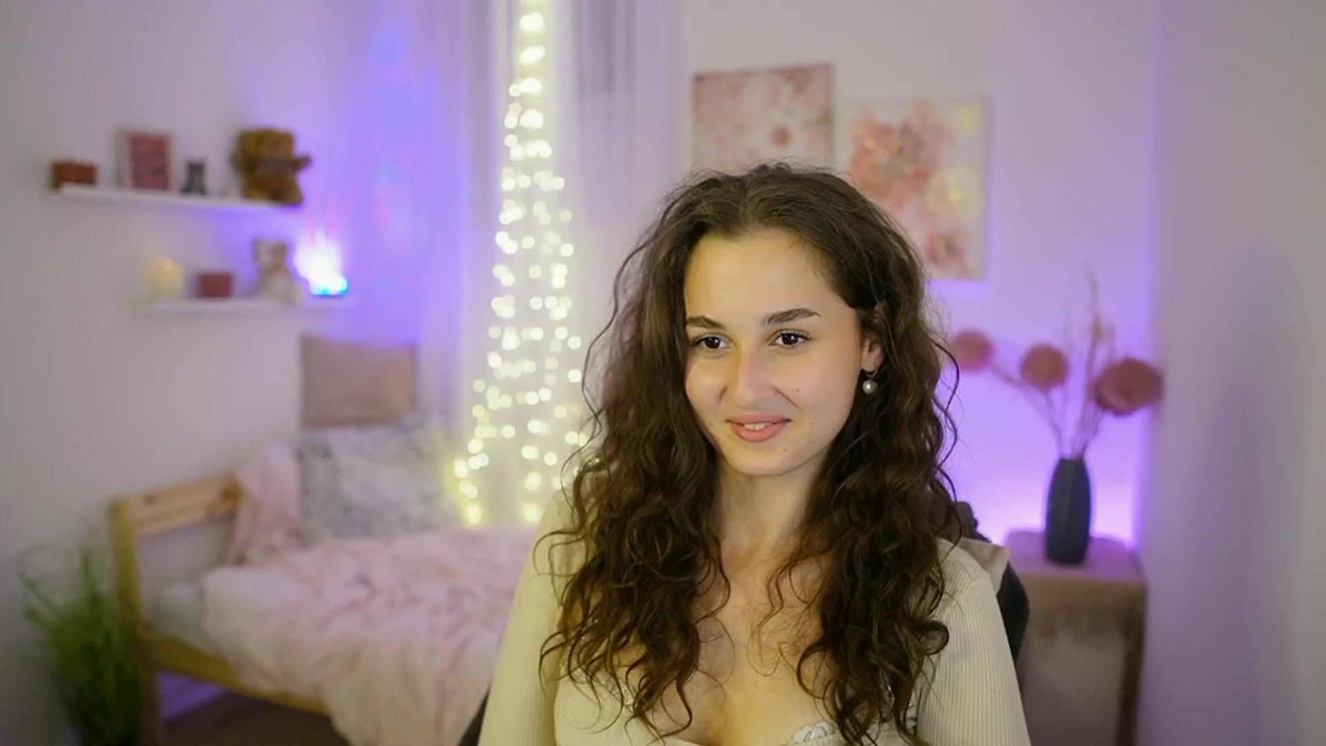 Gallery image thumbnail from Anita_Grey_'s myfreecams stream on, 09/12/2025, 22:52 image 5 of 20