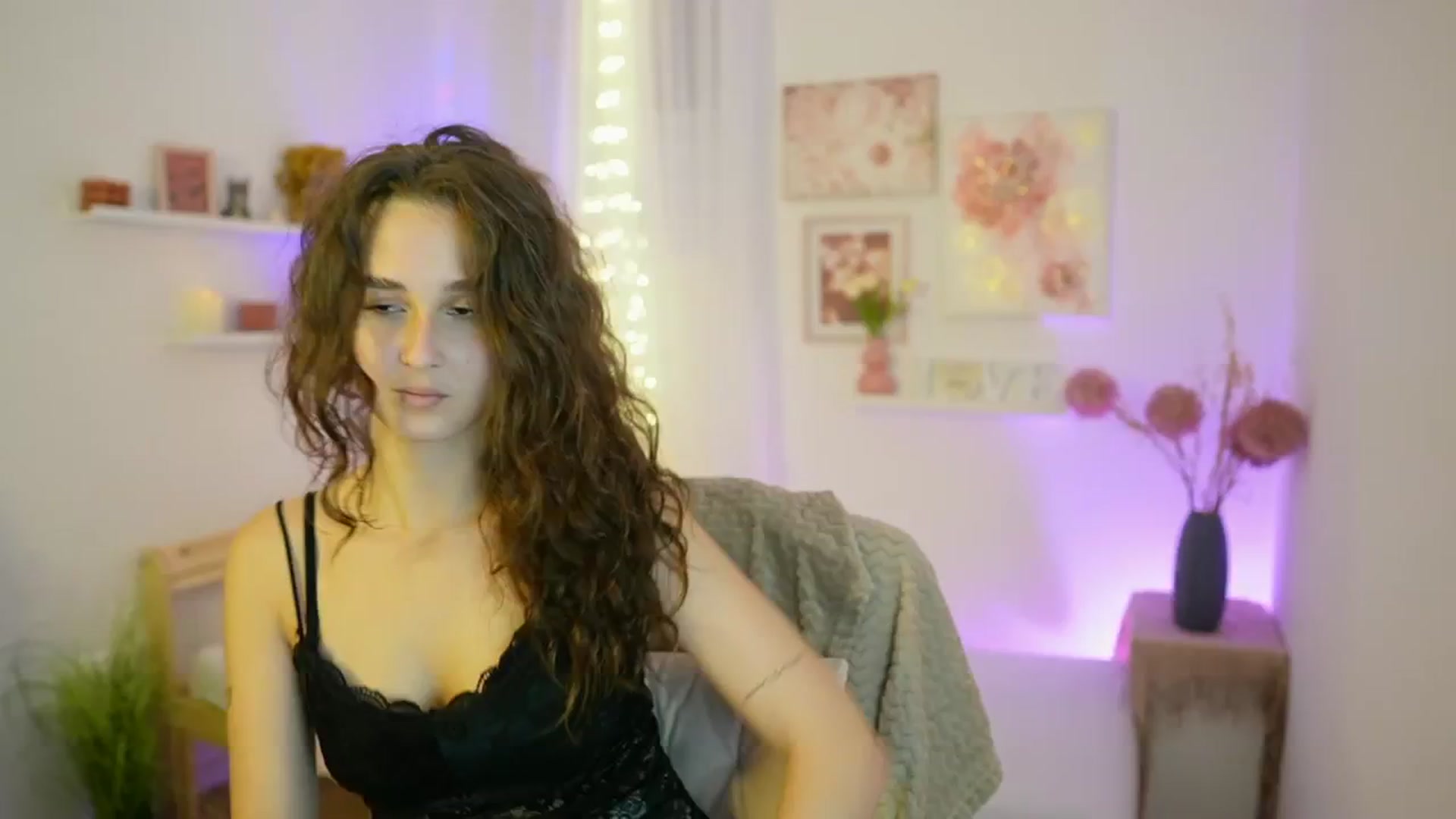 Gallery image thumbnail from Anita_Grey_'s myfreecams stream on, 09/13/2025, 19:45 image 4 of 20