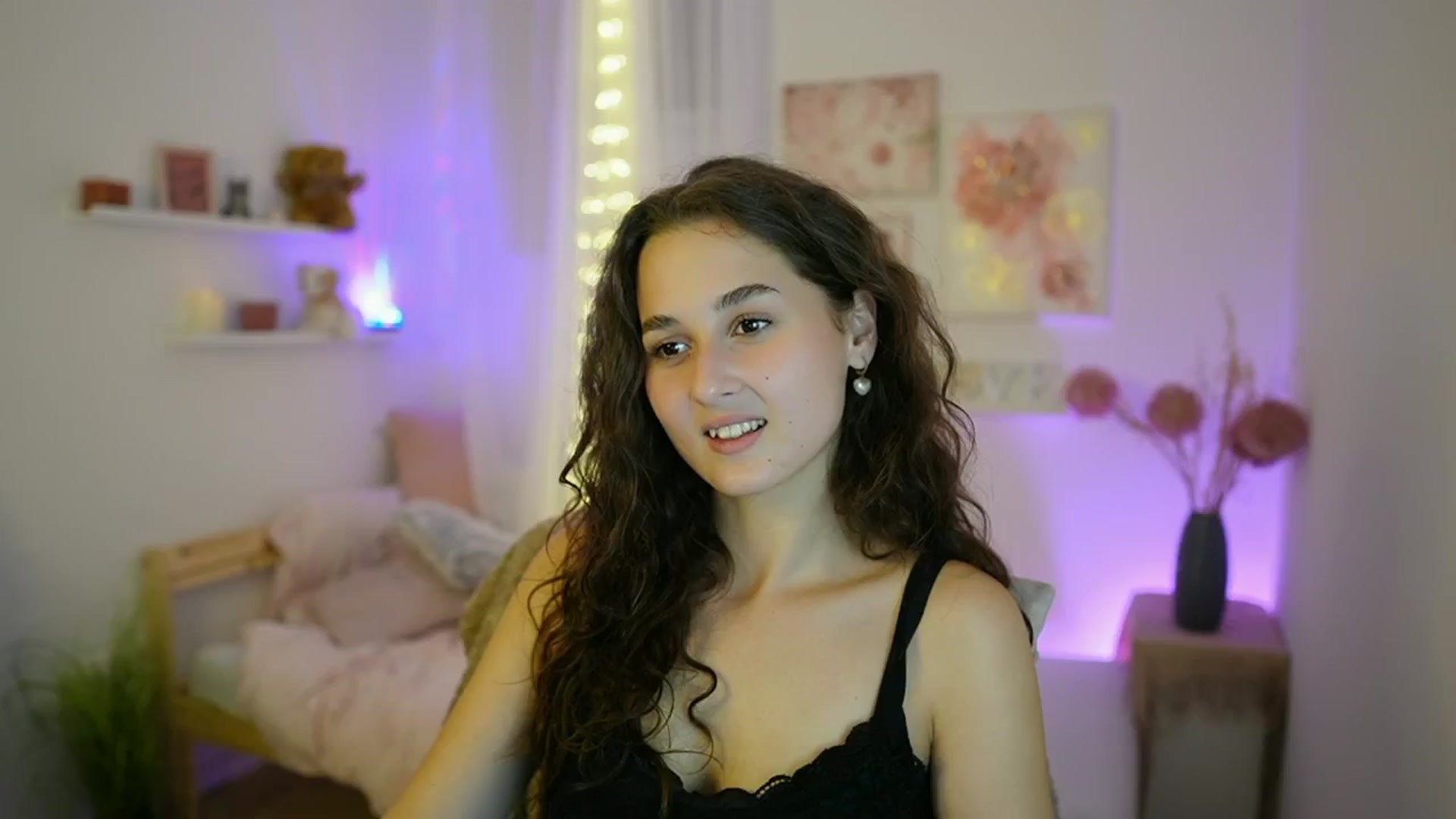 Gallery image thumbnail from Anita_Grey_'s myfreecams stream on, 09/13/2025, 19:45 image 12 of 20