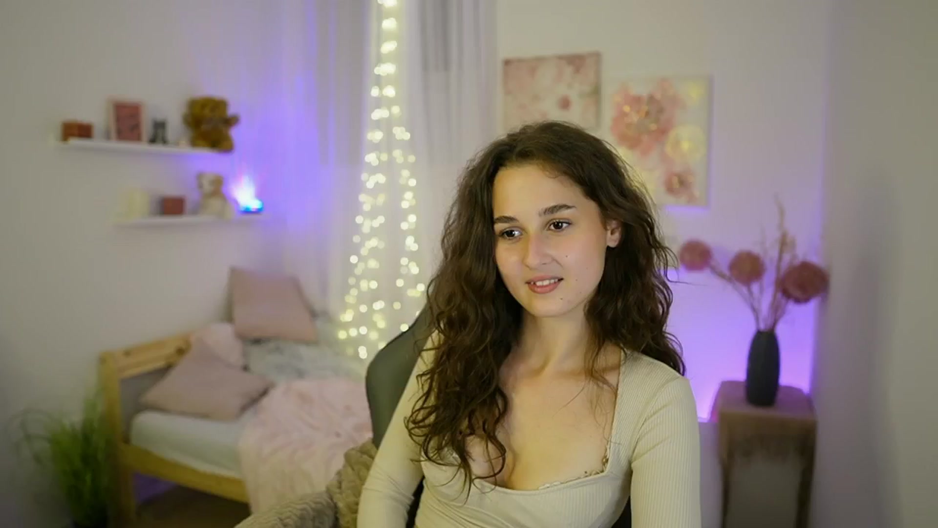 Gallery image thumbnail from Anita_Grey_'s myfreecams stream on, 09/14/2025, 22:39 image 3 of 20