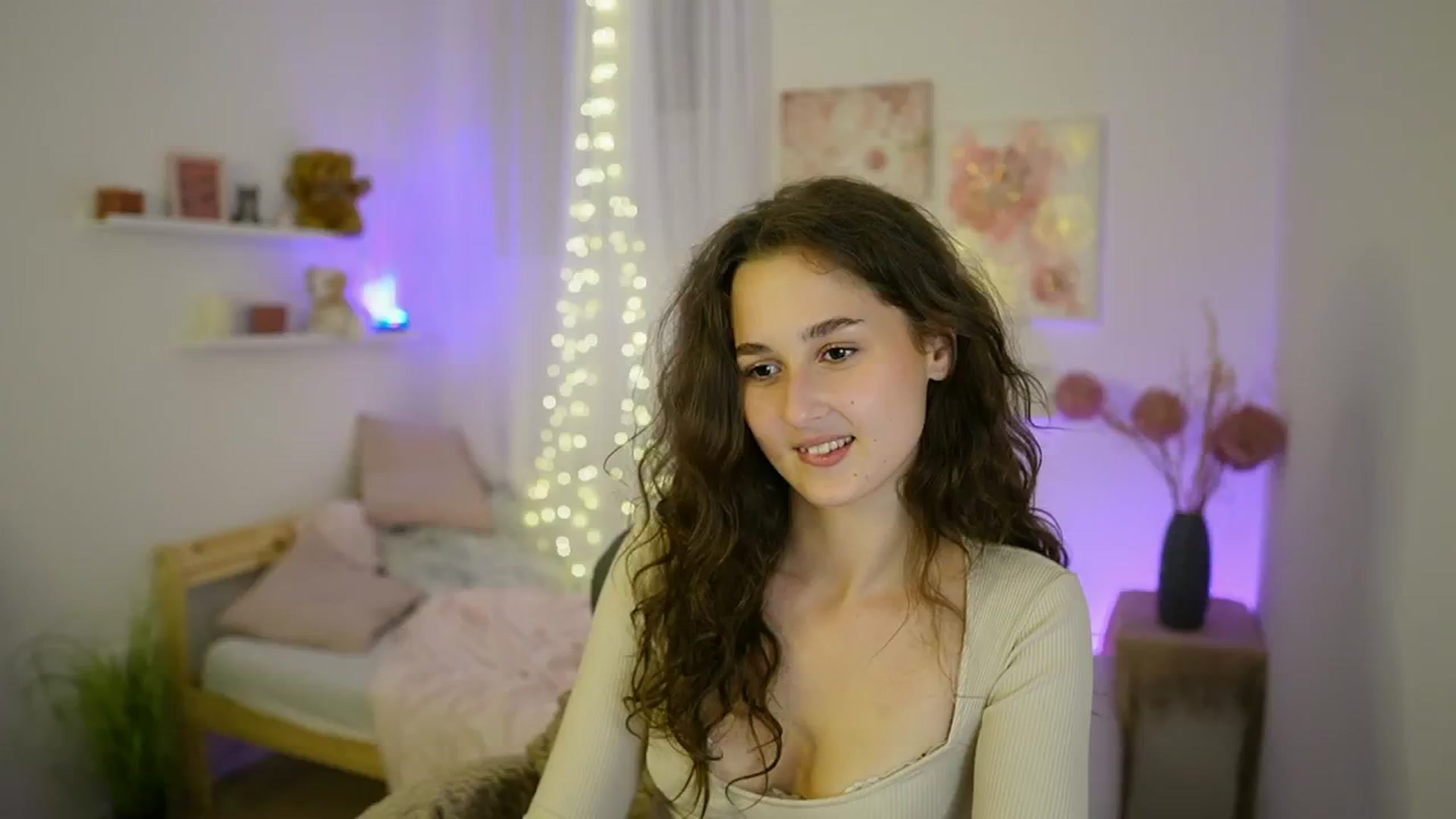 Gallery image thumbnail from Anita_Grey_'s myfreecams stream on, 09/14/2025, 22:39 image 2 of 20