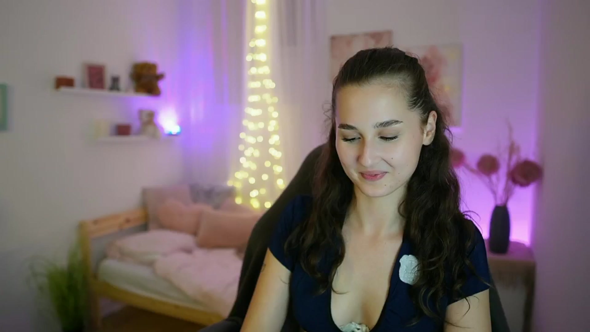 Gallery image thumbnail from Anita_Grey_'s myfreecams stream on, 09/15/2025, 20:02 image 8 of 20